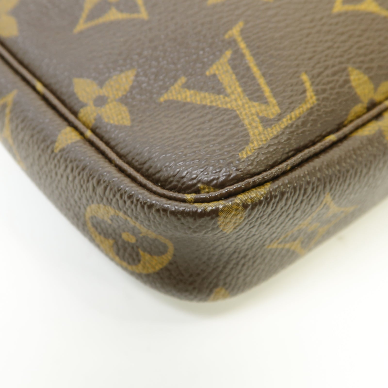 LOUIS VUITTON Monogram Pochette金扣手挽袋棕色