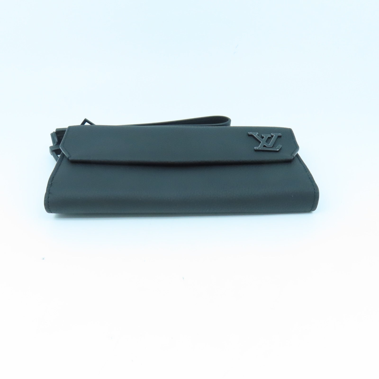 LOUIS VUITTON Grain皮革Aerogram Zippy Wallet長錢包黑色Noir