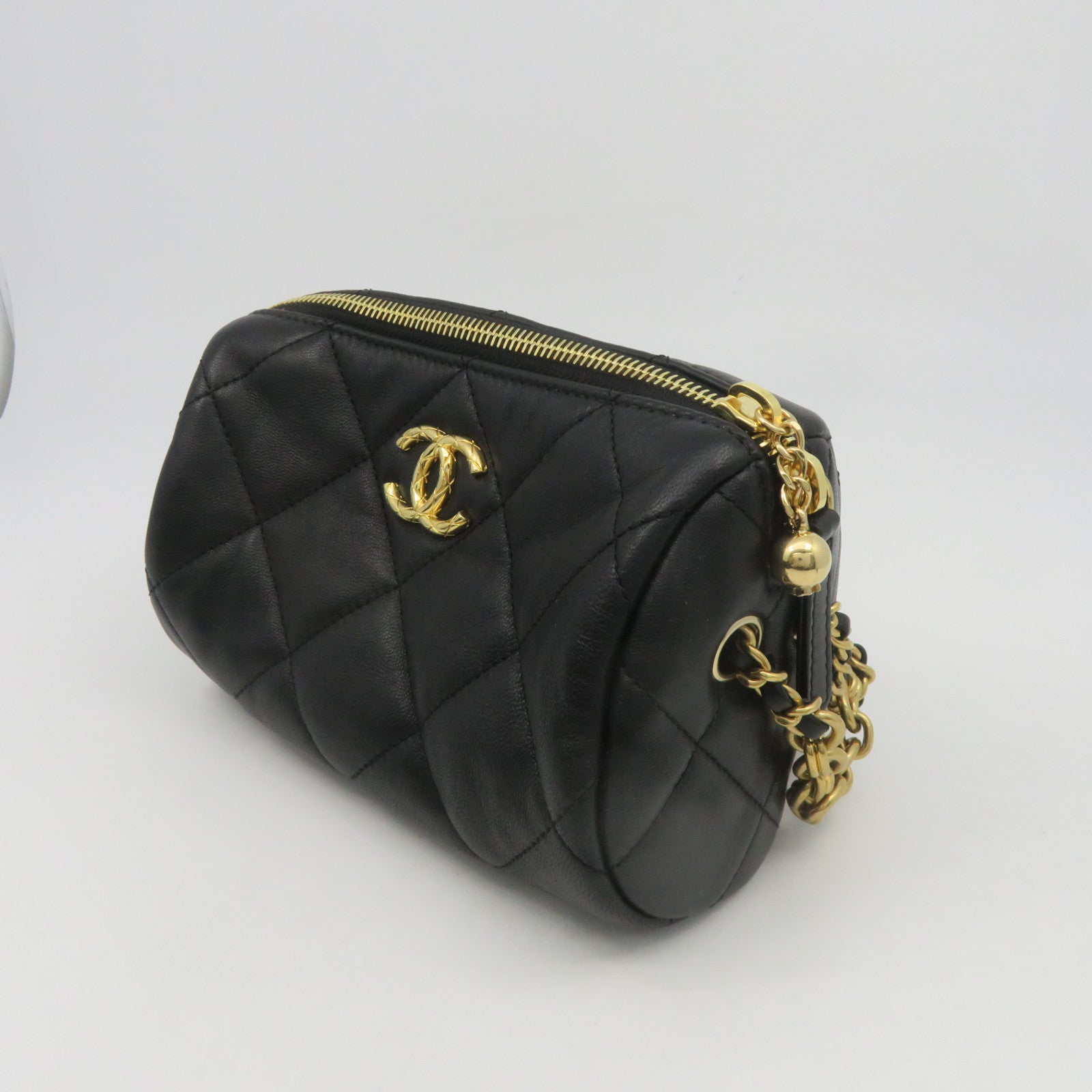 CHANEL 羊皮皮革Chain Shoulder金扣肩背袋黑色