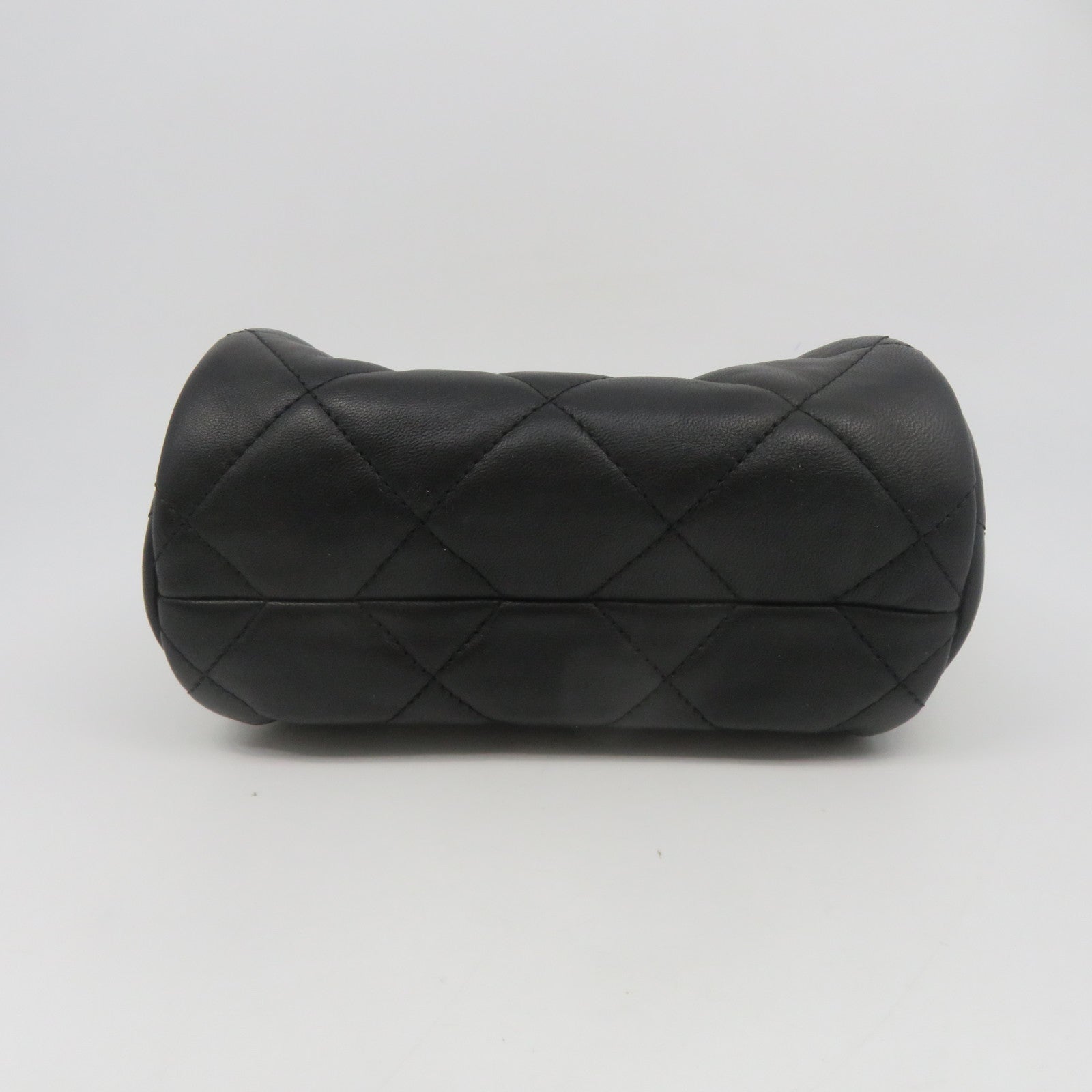 CHANEL 羊皮皮革Chain Shoulder金扣肩背袋黑色