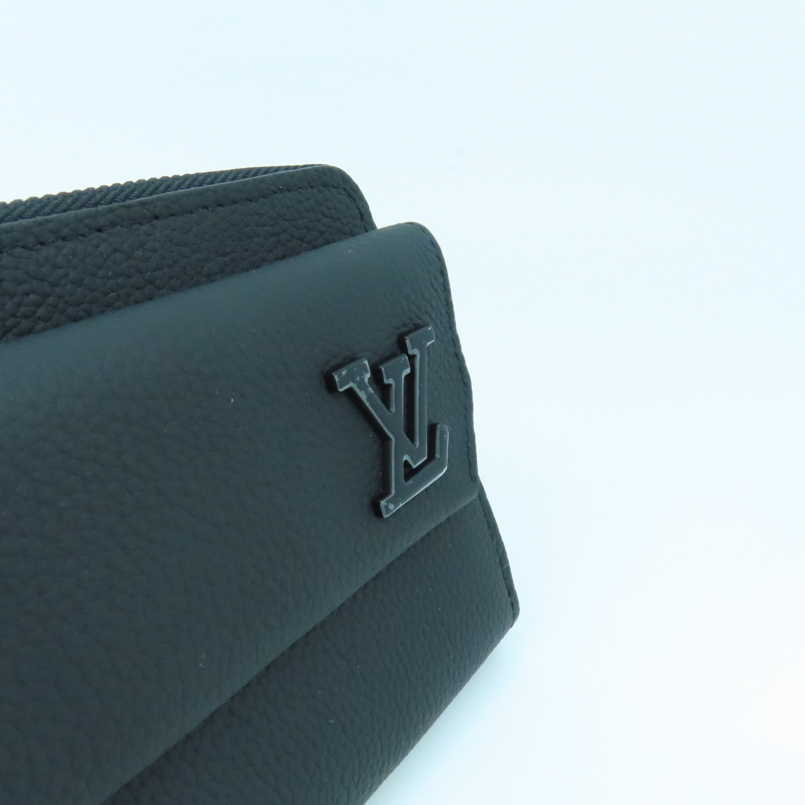 LOUIS VUITTON Grain皮革Aerogram Zippy Wallet長錢包黑色Noir