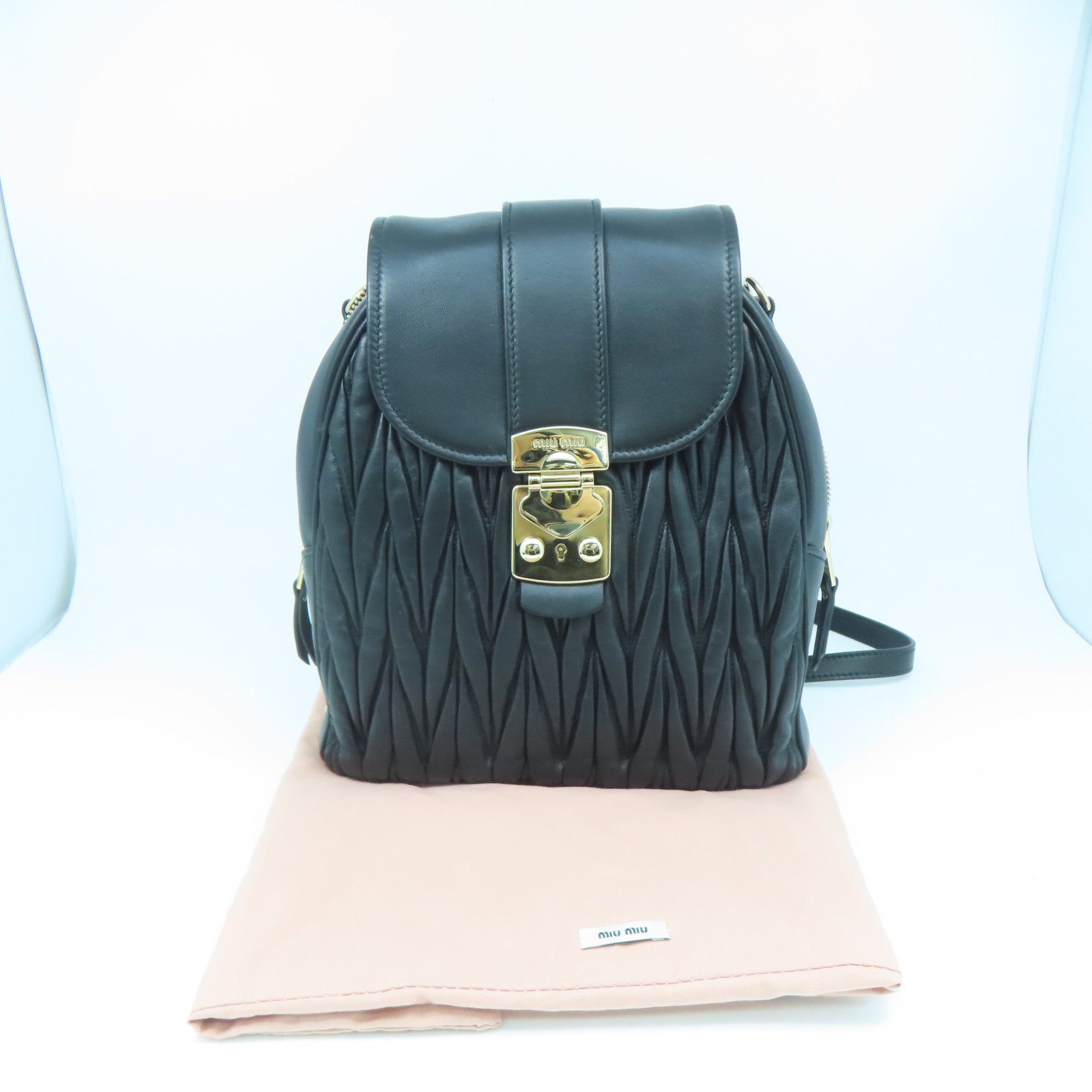 Miu Miu 羊皮皮革Miu Miu Backpack金扣背包黑色