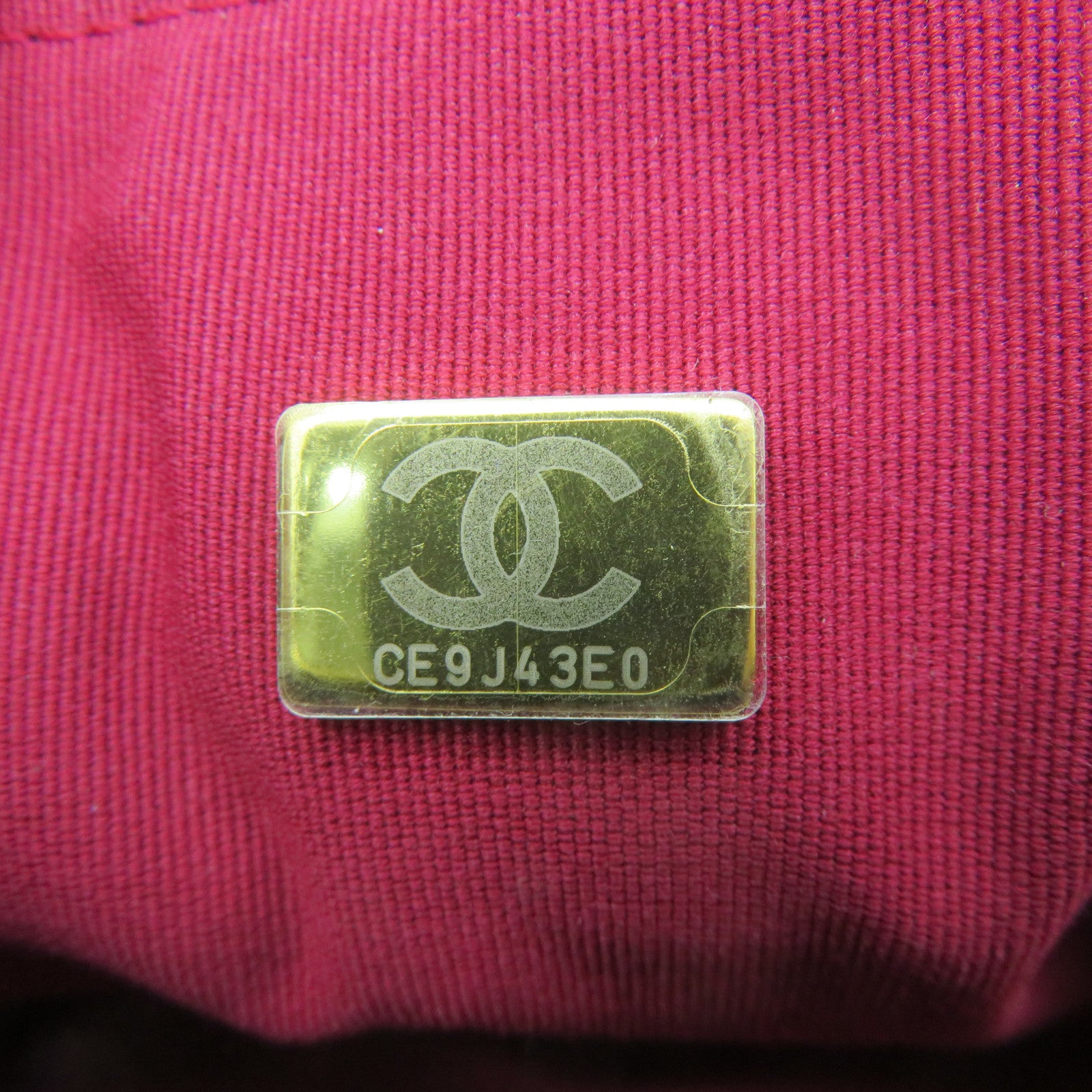 CHANEL 羊皮皮革Chain Shoulder金扣肩背袋黑色