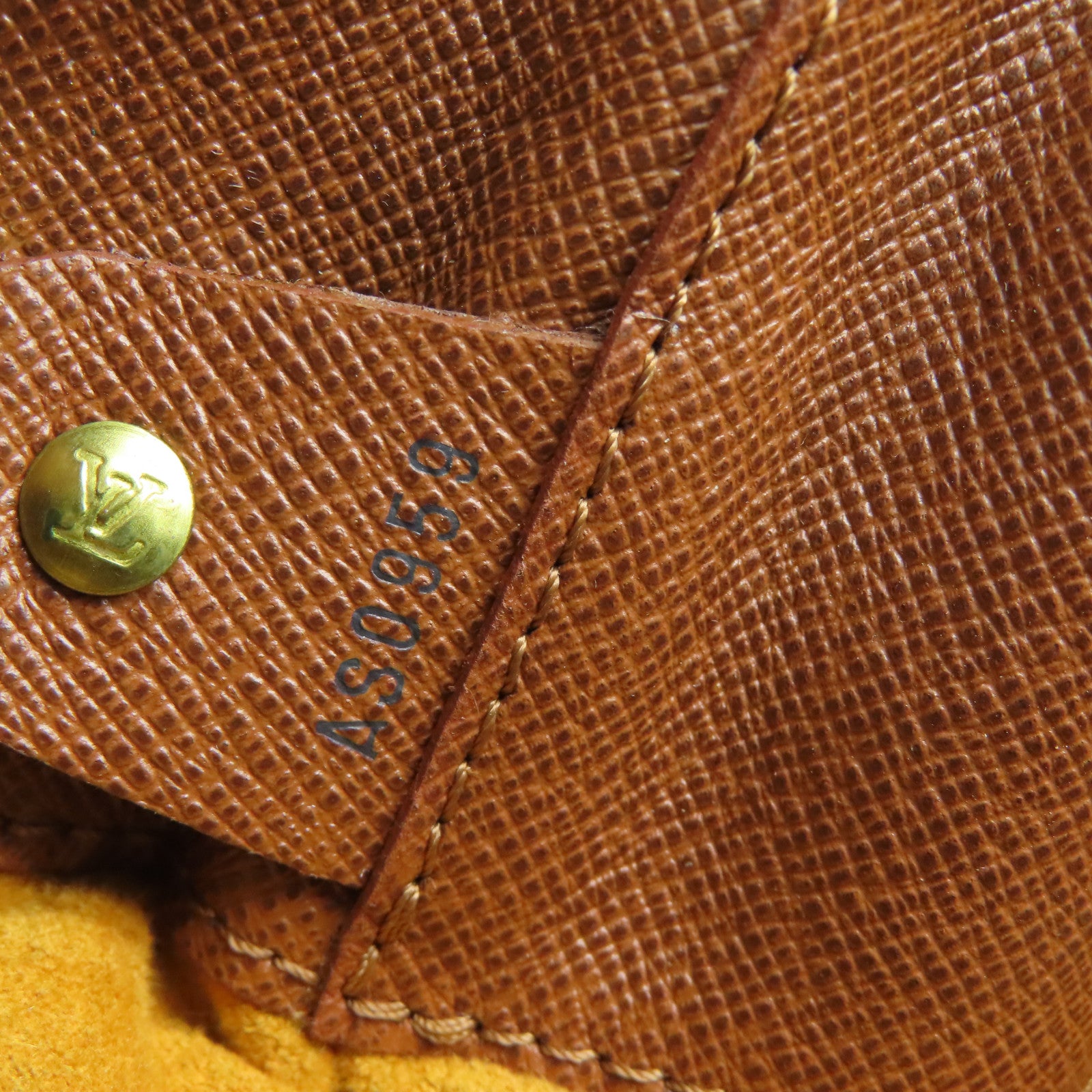 LOUIS VUITTON Monogram Musette金扣肩背袋啡色