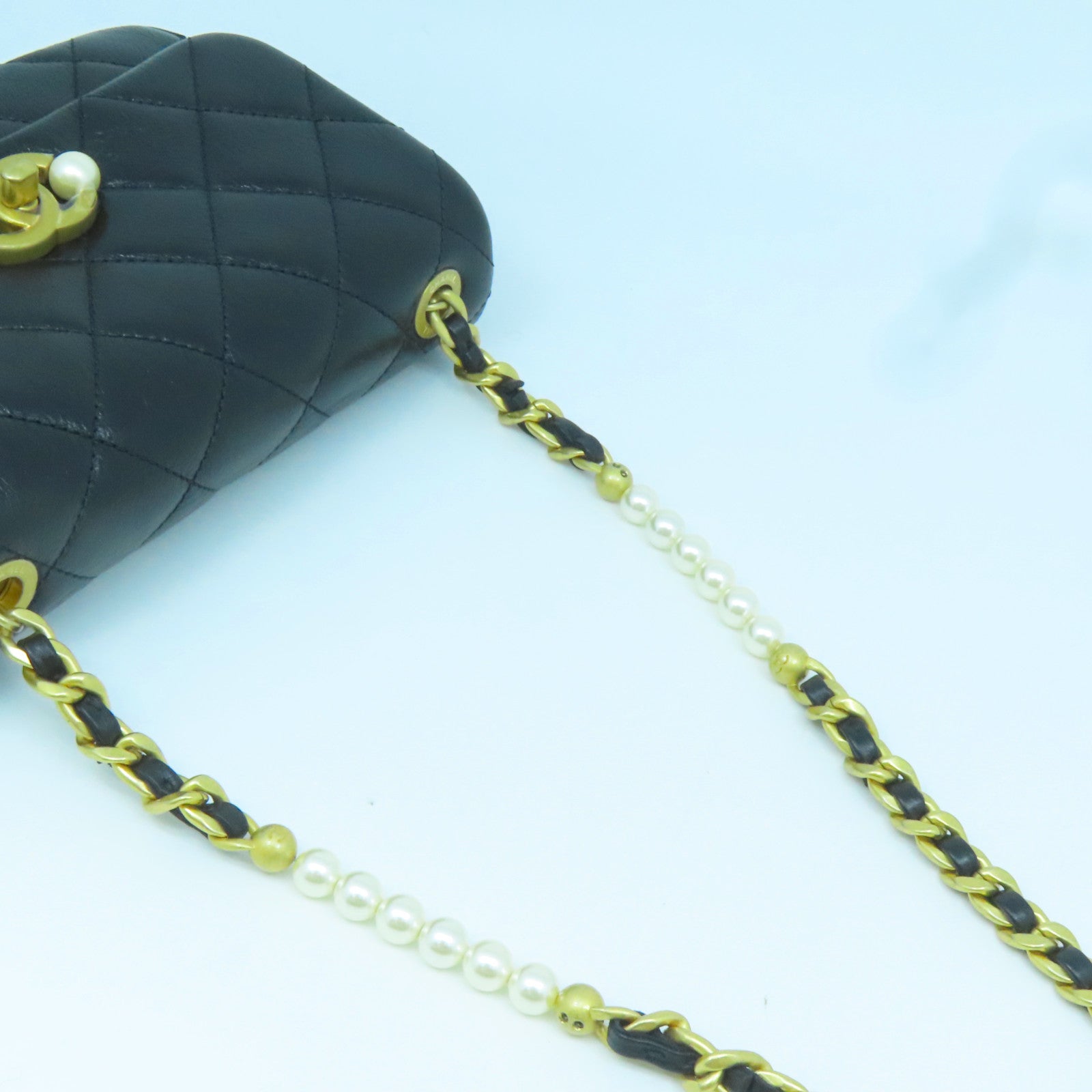 CHANEL 菱格牛皮皮革Chain Shoulder Bag金扣鏈帶肩背袋黑色