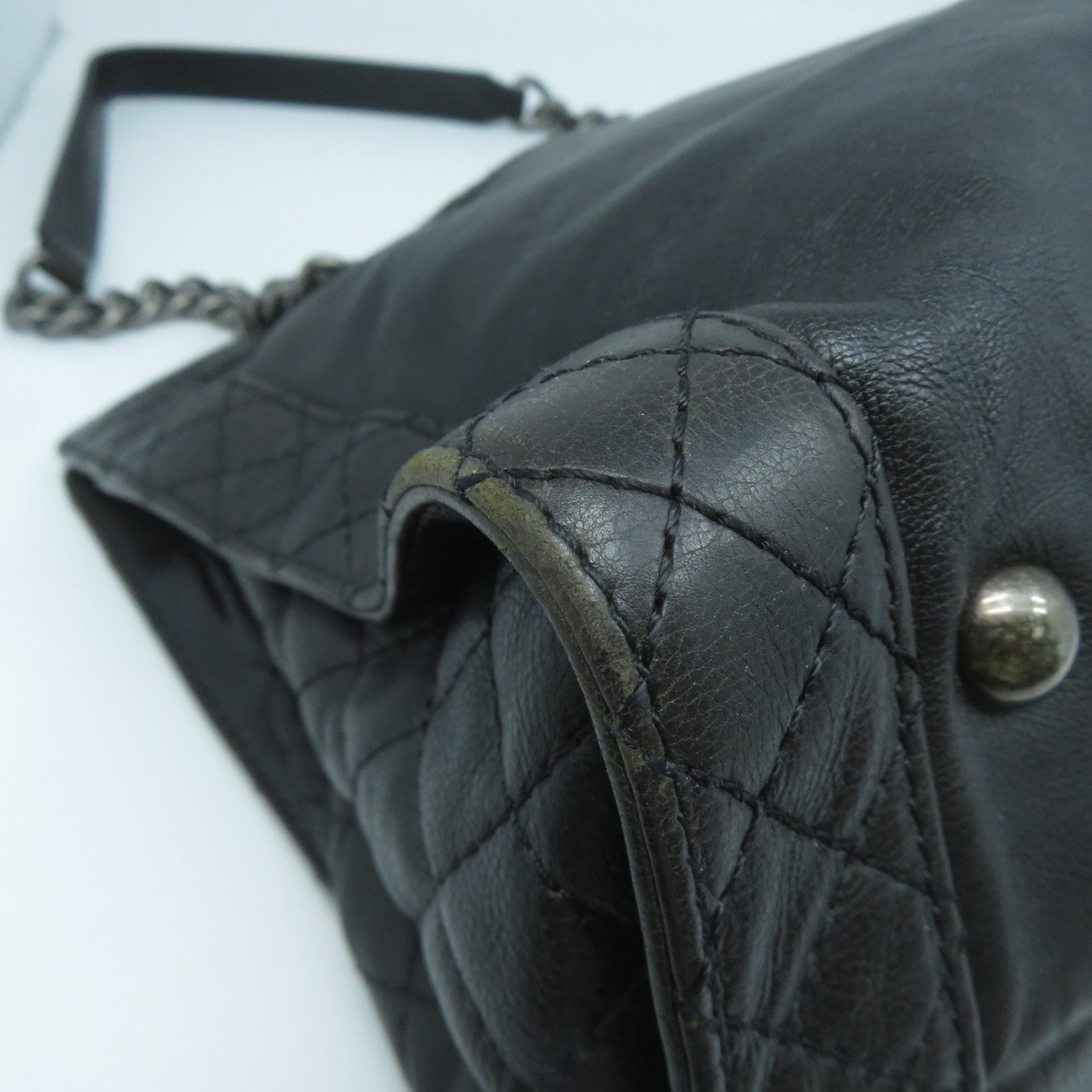 CHANEL 牛皮皮革Boy Chain Shoulder Bag銀扣鏈帶肩背袋黑色