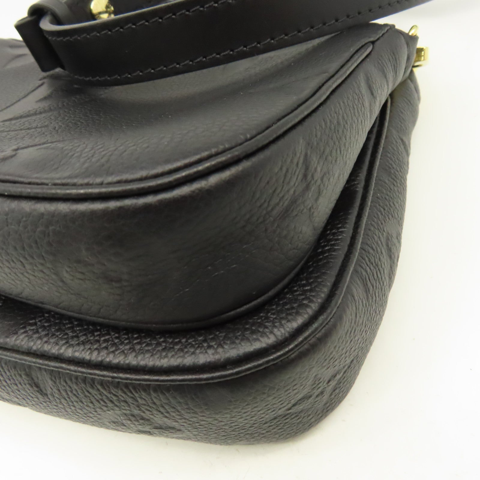 LOUIS VUITTON Monogram Empreinte Multi Pochette Accessories Shoulder Bag肩背袋黑色
