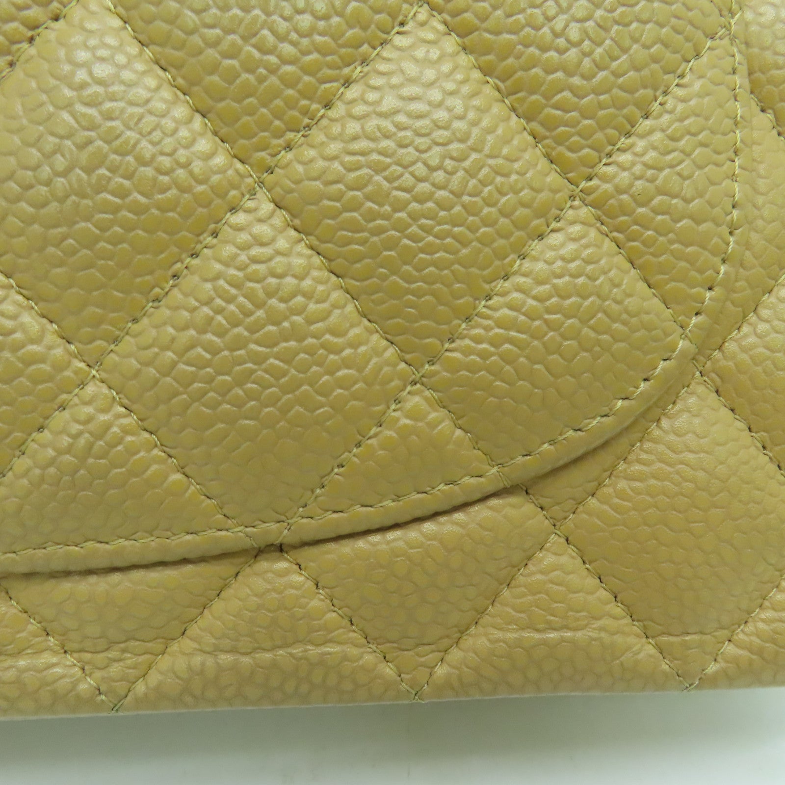 CHANEL 菱格Caviar皮革Chain Shoulder Bag金扣链带肩背袋米色