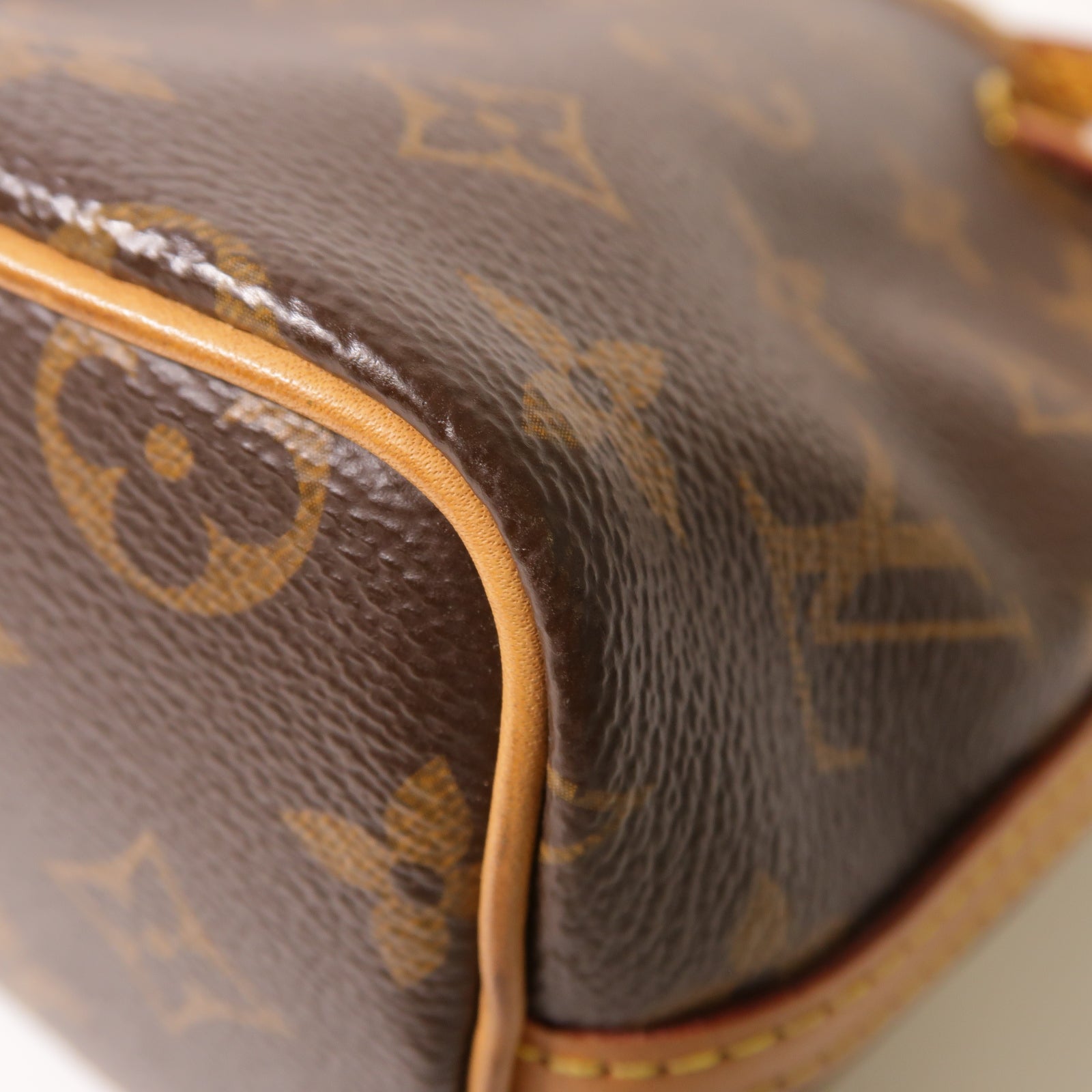 LOUIS VUITTON Monogram Nano Noe金扣肩背袋啡色