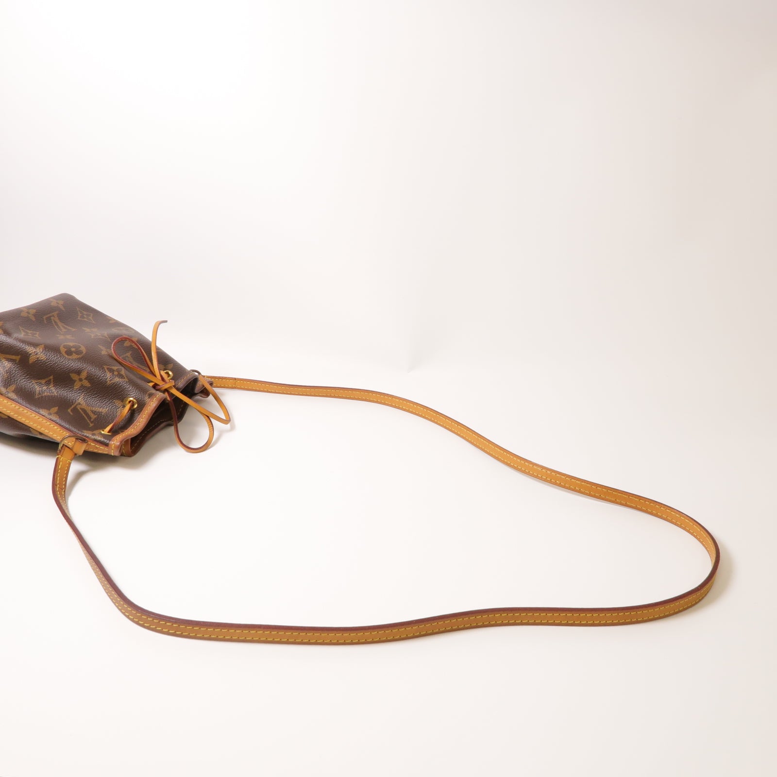 LOUIS VUITTON Monogram Nano Noe金扣肩背袋啡色