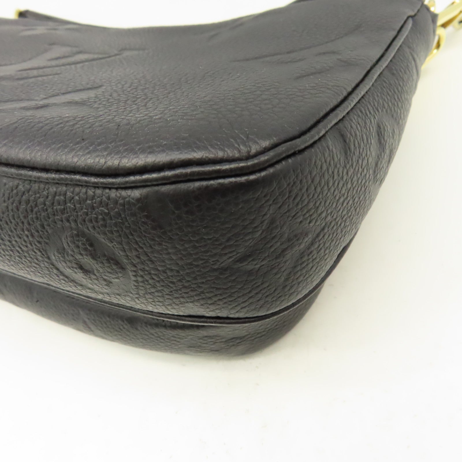 LOUIS VUITTON Monogram Empreinte Multi Pochette Accessories Shoulder Bag肩背袋黑色