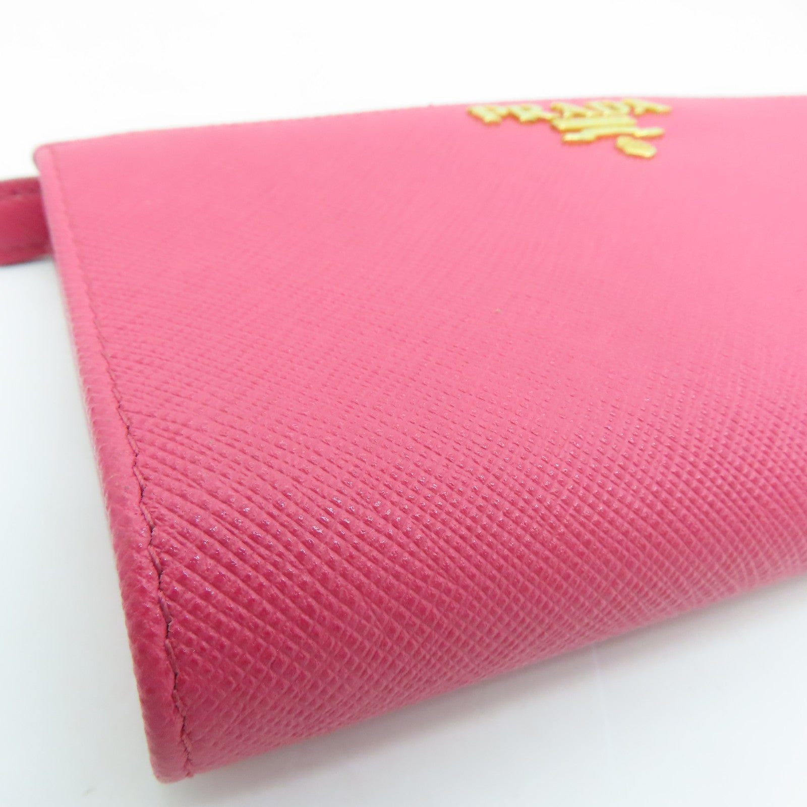 PRADA Saffiano皮革Wallet金扣钱包粉红色