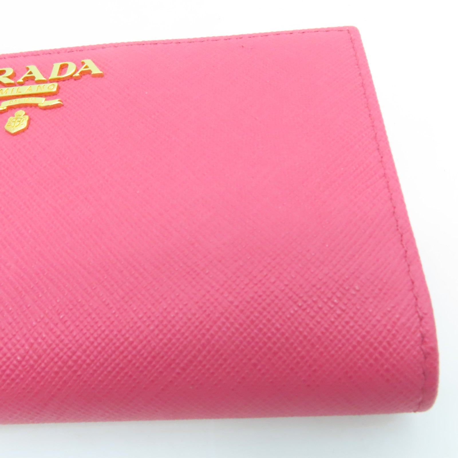 PRADA Saffiano皮革Wallet金扣钱包粉红色