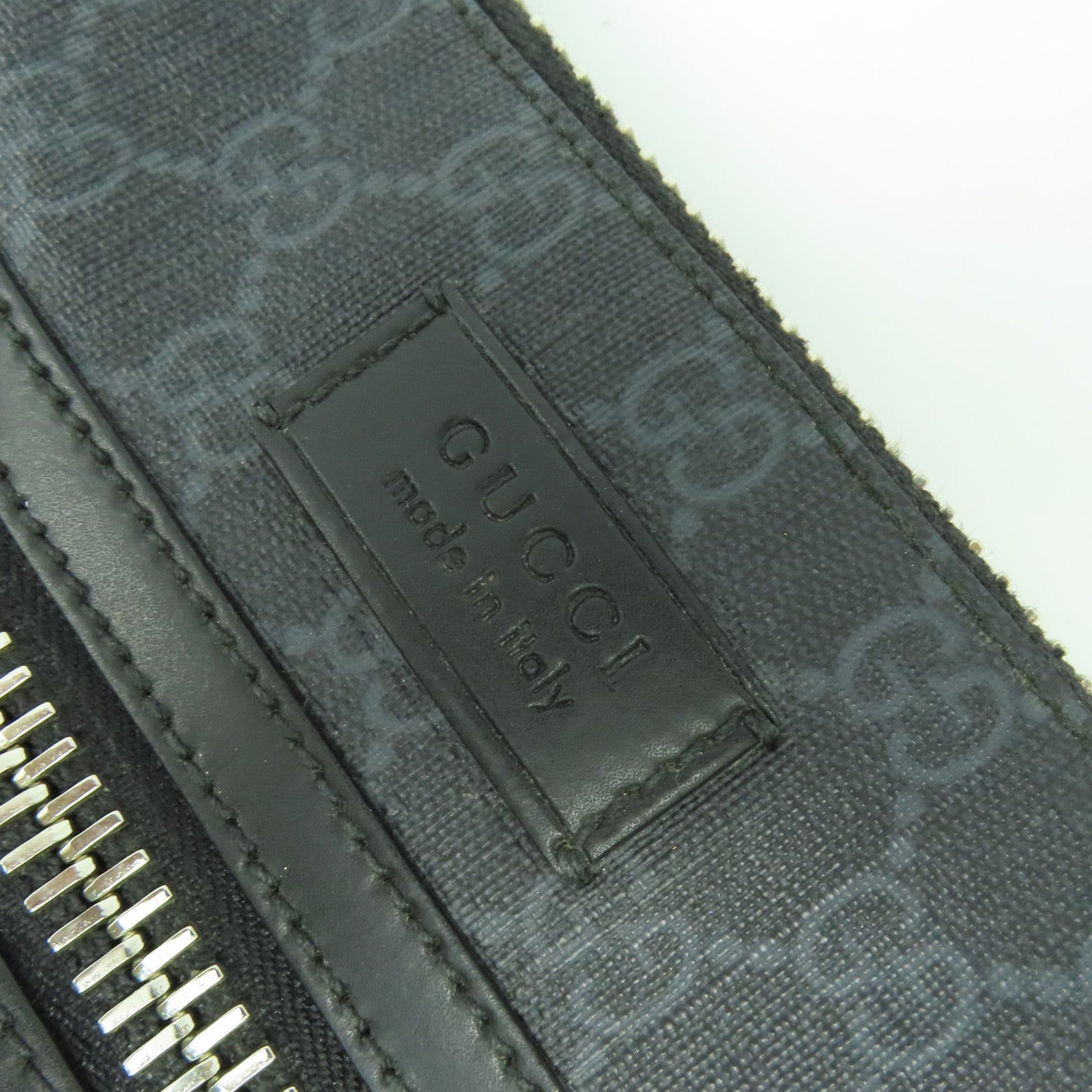 GUCCI 塗層帆布/牛皮皮革GG Supreme Messenger Bag銀扣肩背袋黑色