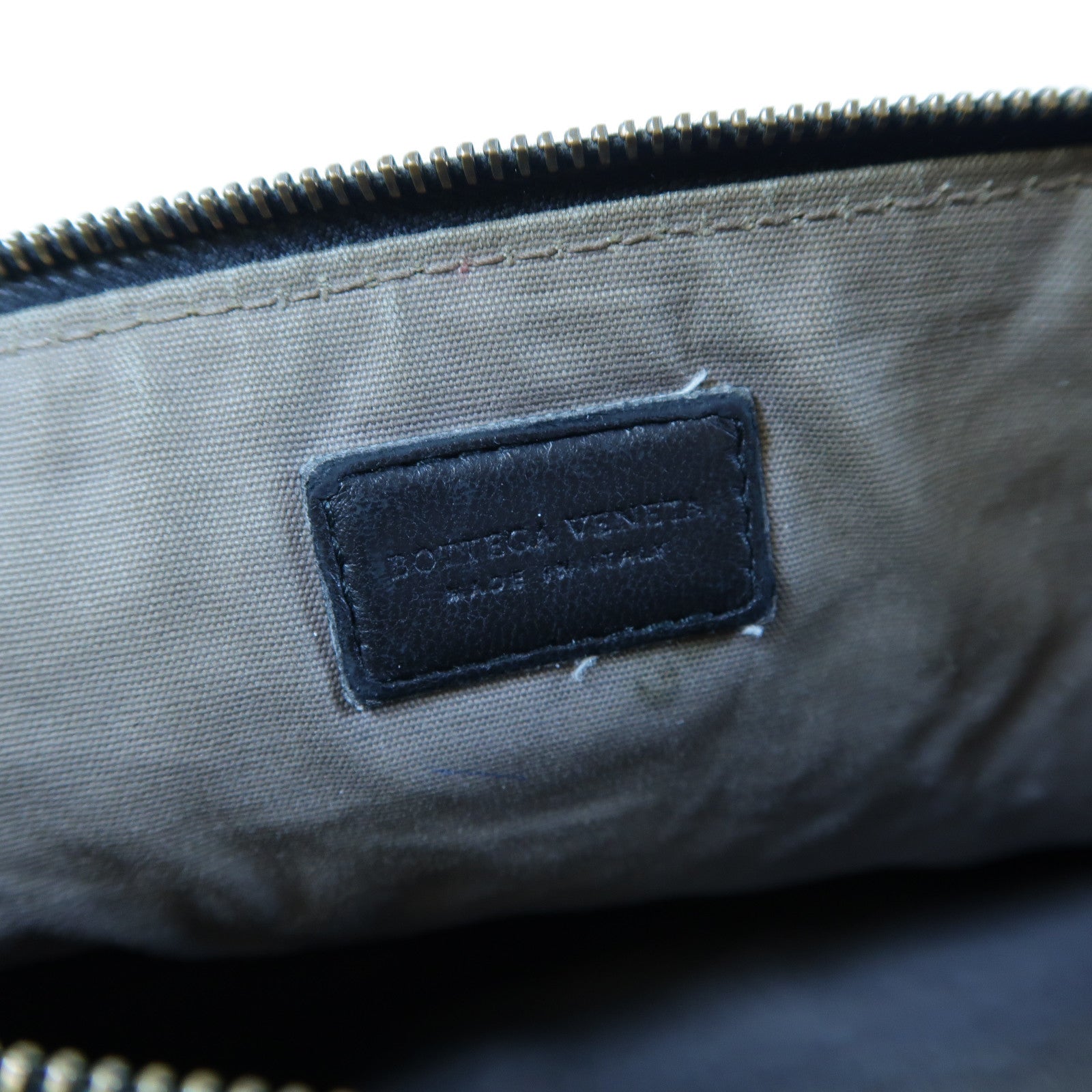 BOTTEGA VENETA 羊皮織紋皮革Clutch金扣手拿包黑色