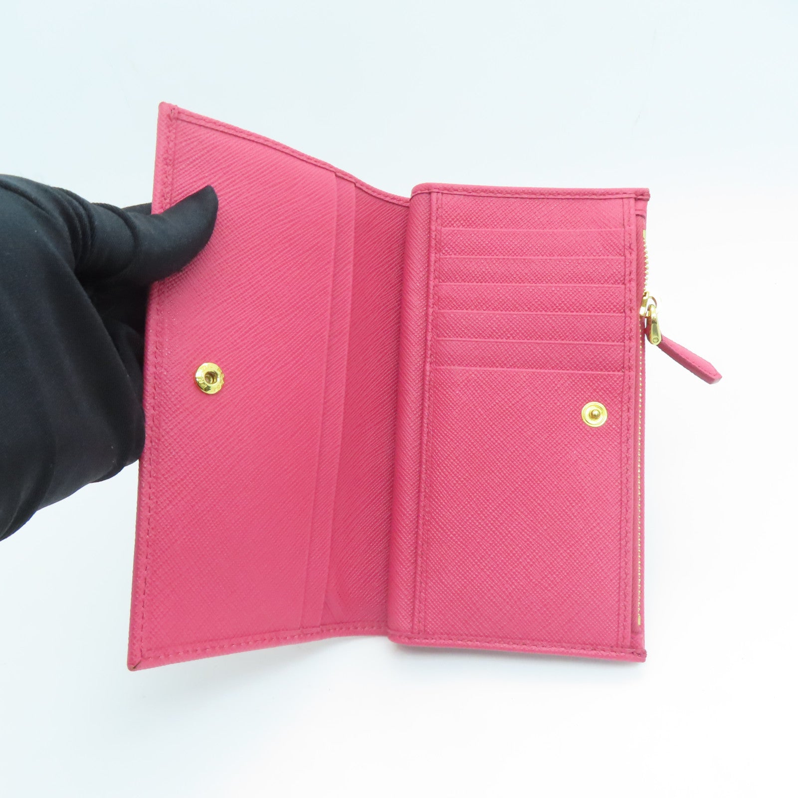 PRADA Saffiano皮革Wallet金扣钱包粉红色