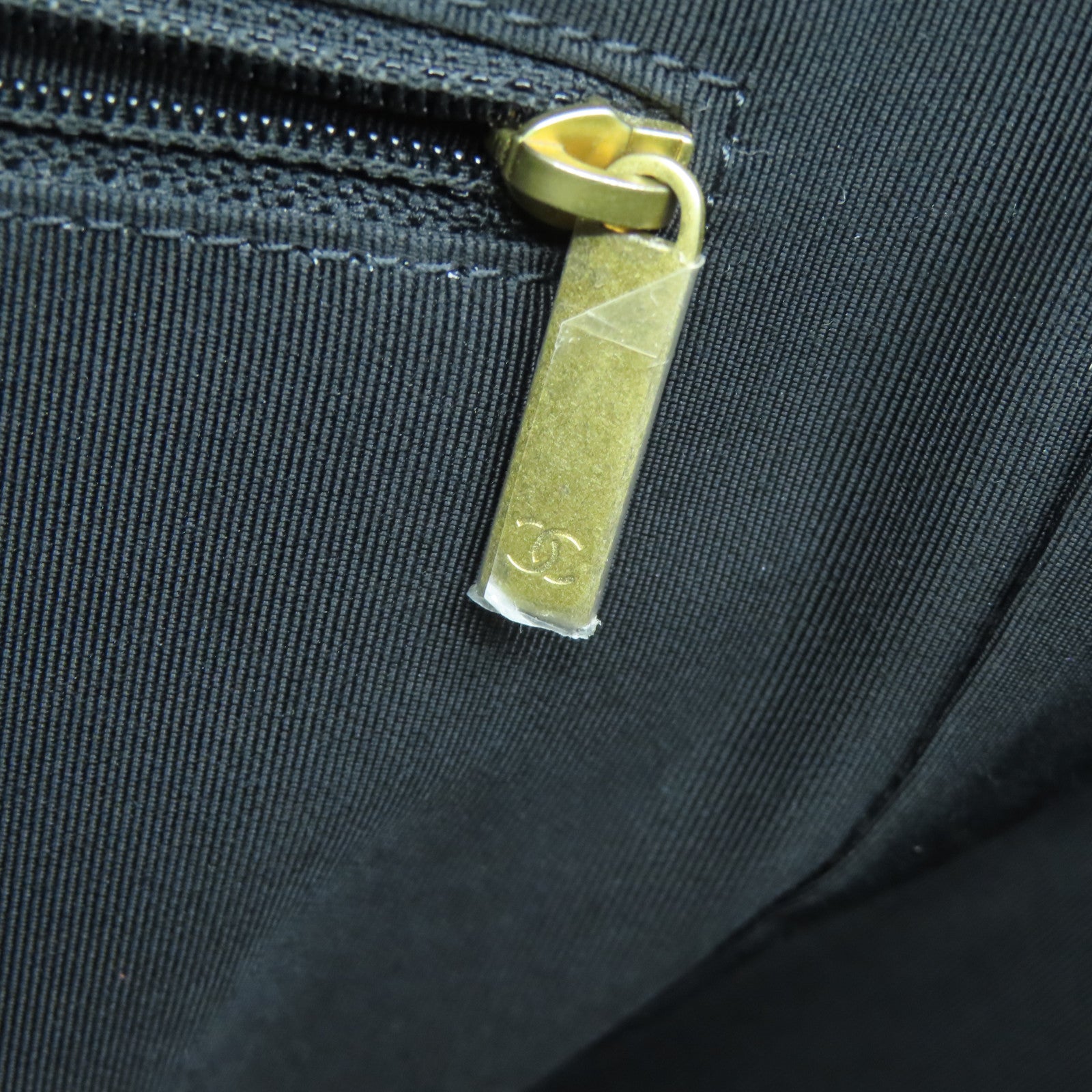 CHANEL 牛皮皮革Handbag金扣鏈帶肩背袋黑色