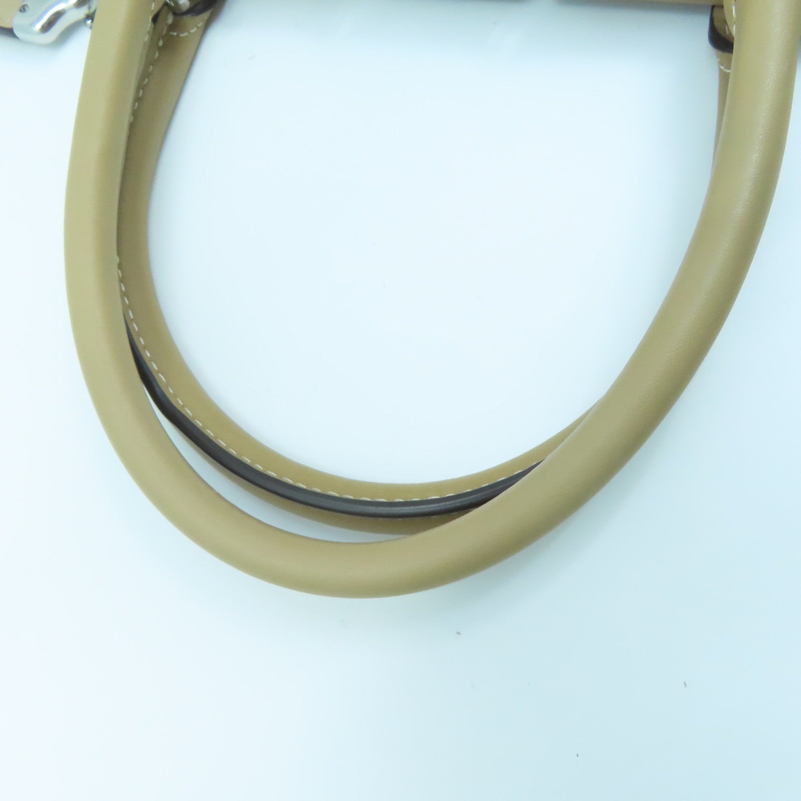 COACH 【激減優惠】塗層帆布Handbag銀扣手挽袋米色