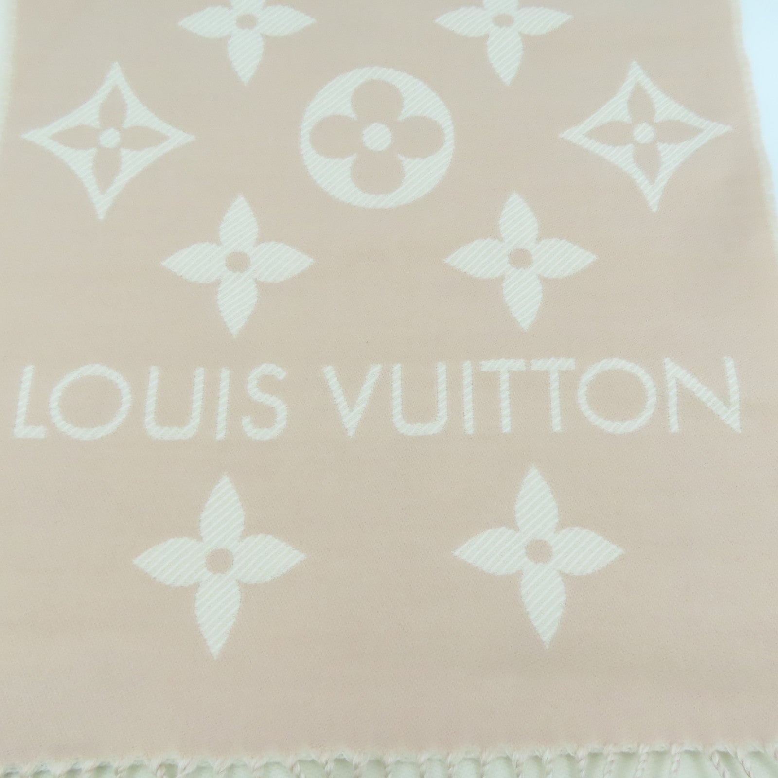 LOUIS VUITTON Wool Essential Scarf Pink