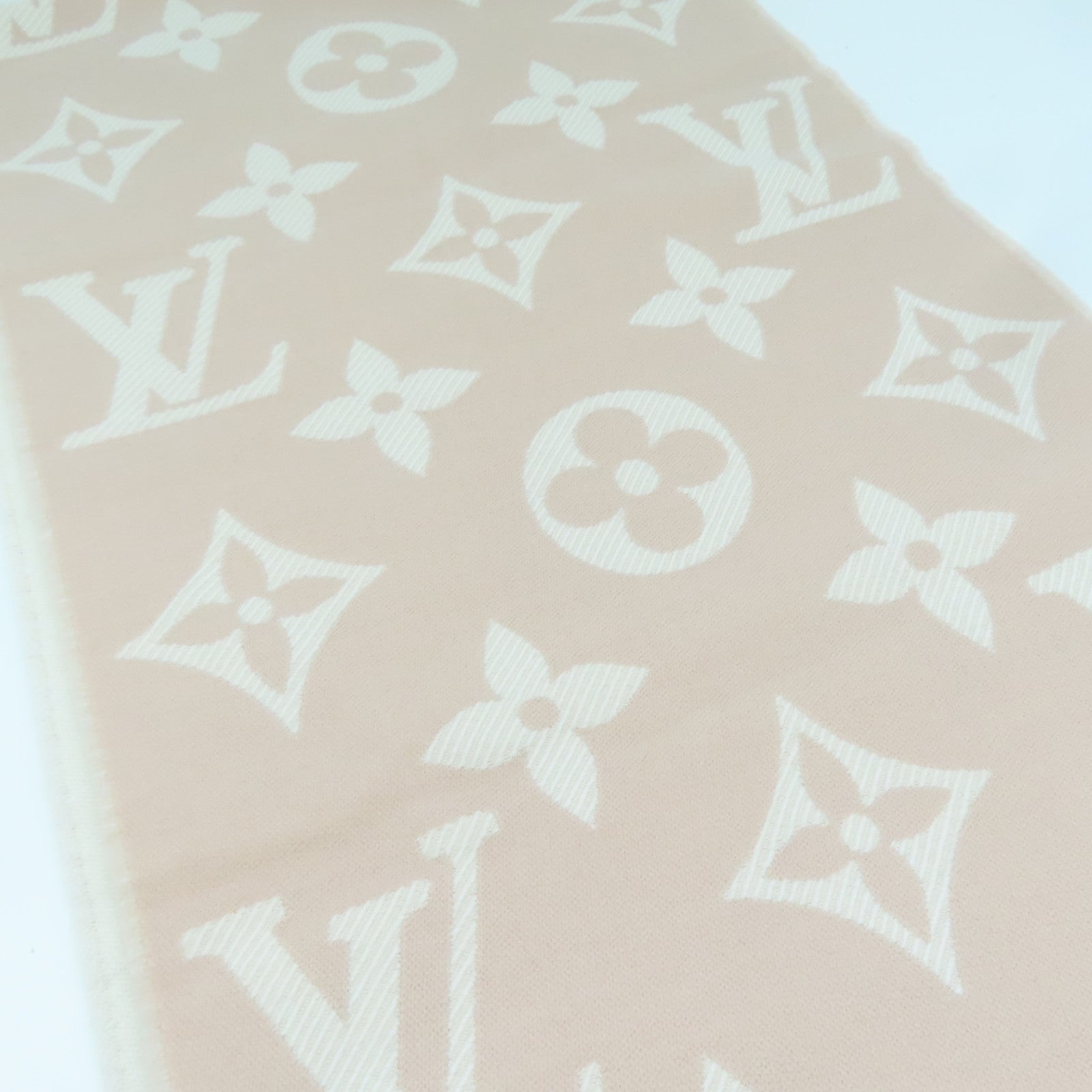 LOUIS VUITTON Wool Essential Scarf Pink