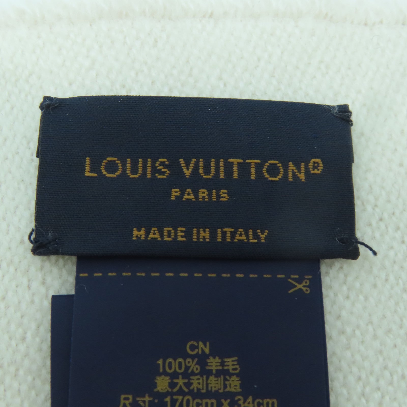 LOUIS VUITTON Wool Essential Scarf Pink
