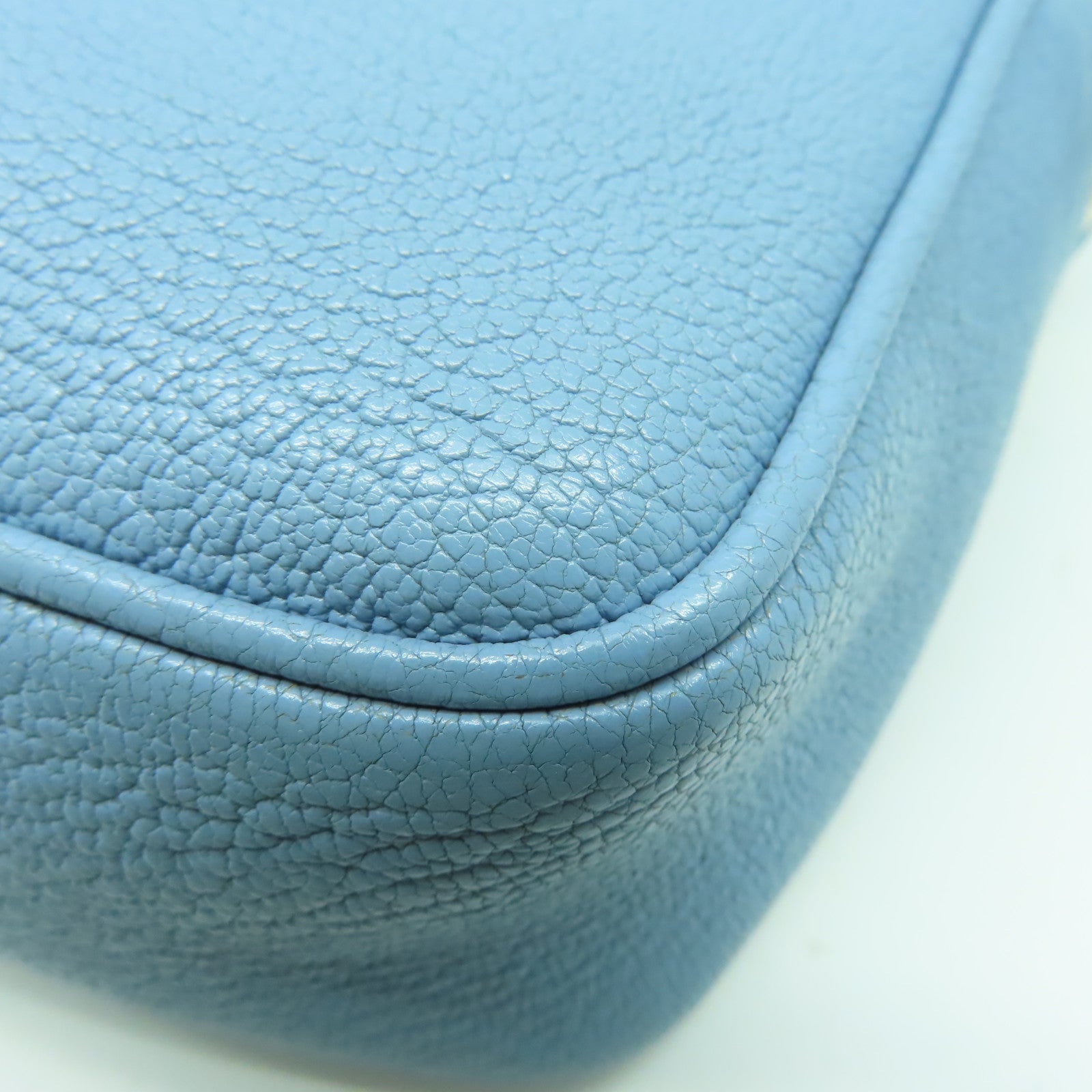 Miu Miu 牛皮皮革Shoulder Bag金扣肩背袋藍色
