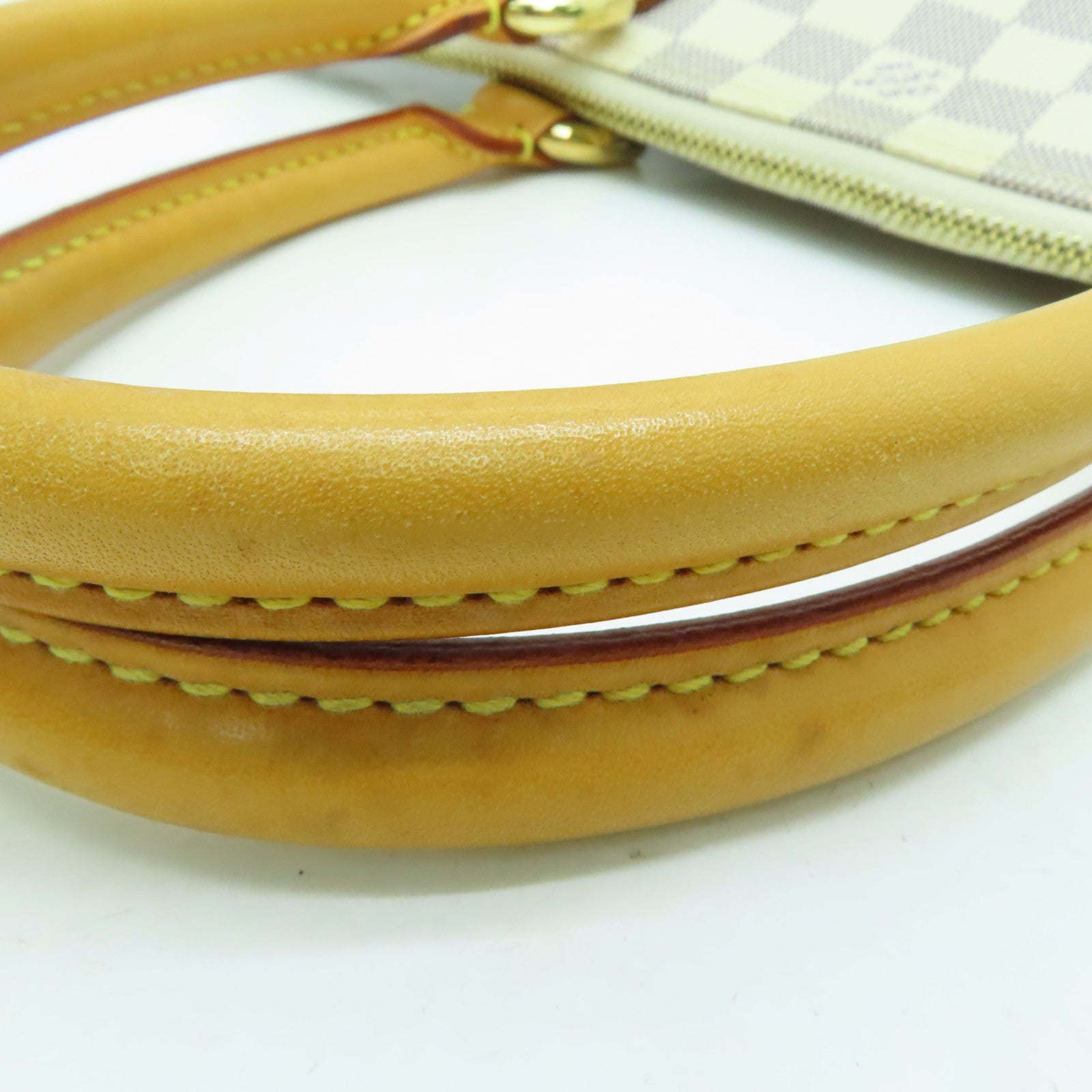 LOUIS VUITTON 【激减优惠】Damier Azur Saleya PM金扣手挽袋米色