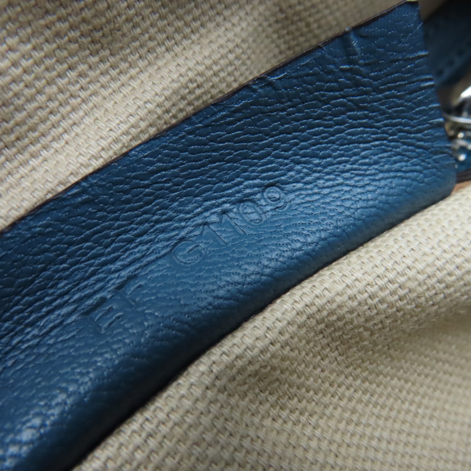 GIVENCHY 牛皮皮革Mini Pandora Shoulder Bag肩背袋綠藍色