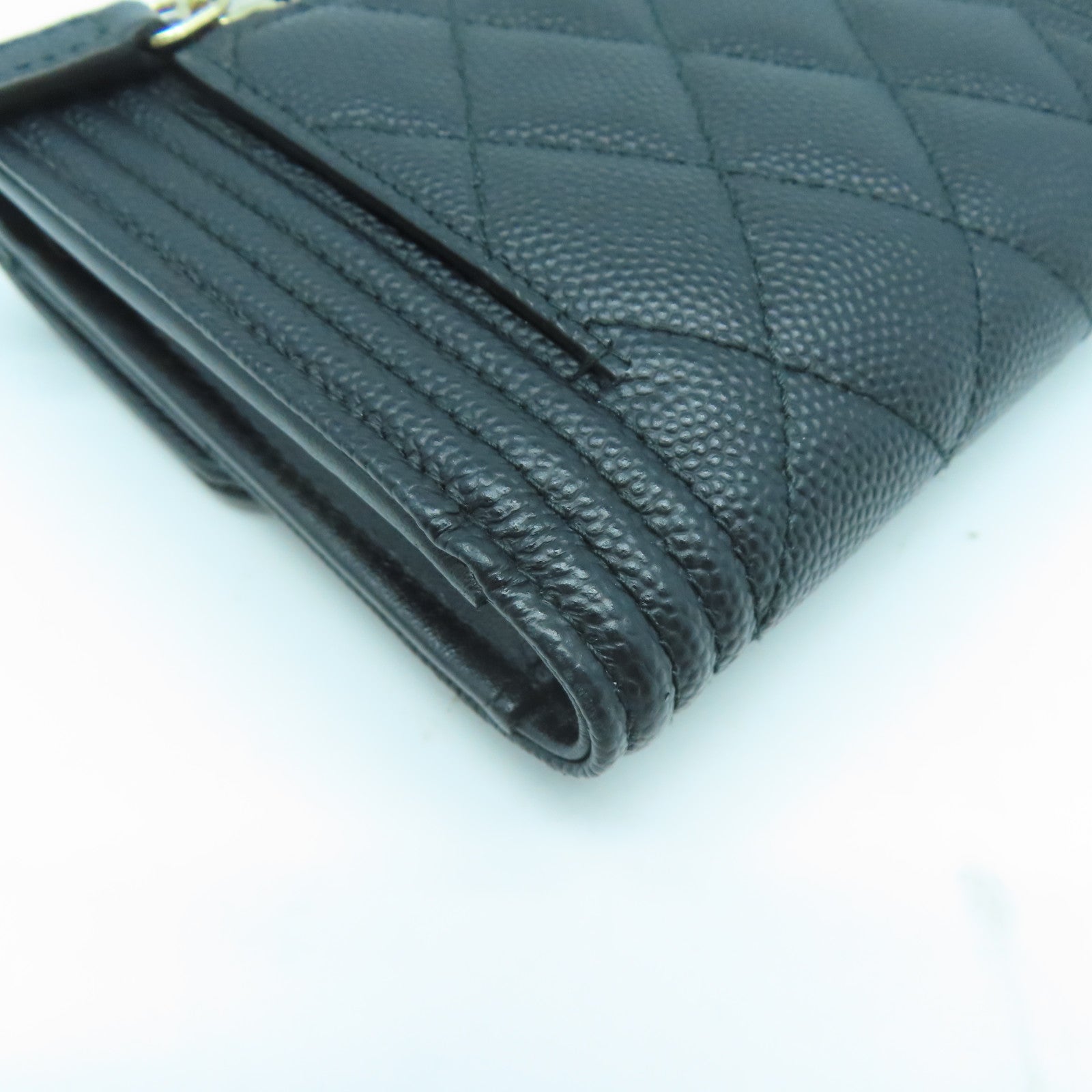 CHANEL 菱格Caviar皮革Boy Wallet金扣錢包黑色