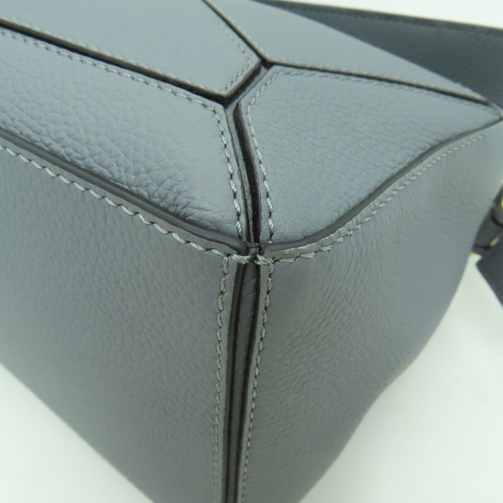 LOEWE 牛皮皮革Puzzle Small Bag金扣手挽肩背兩用袋灰色