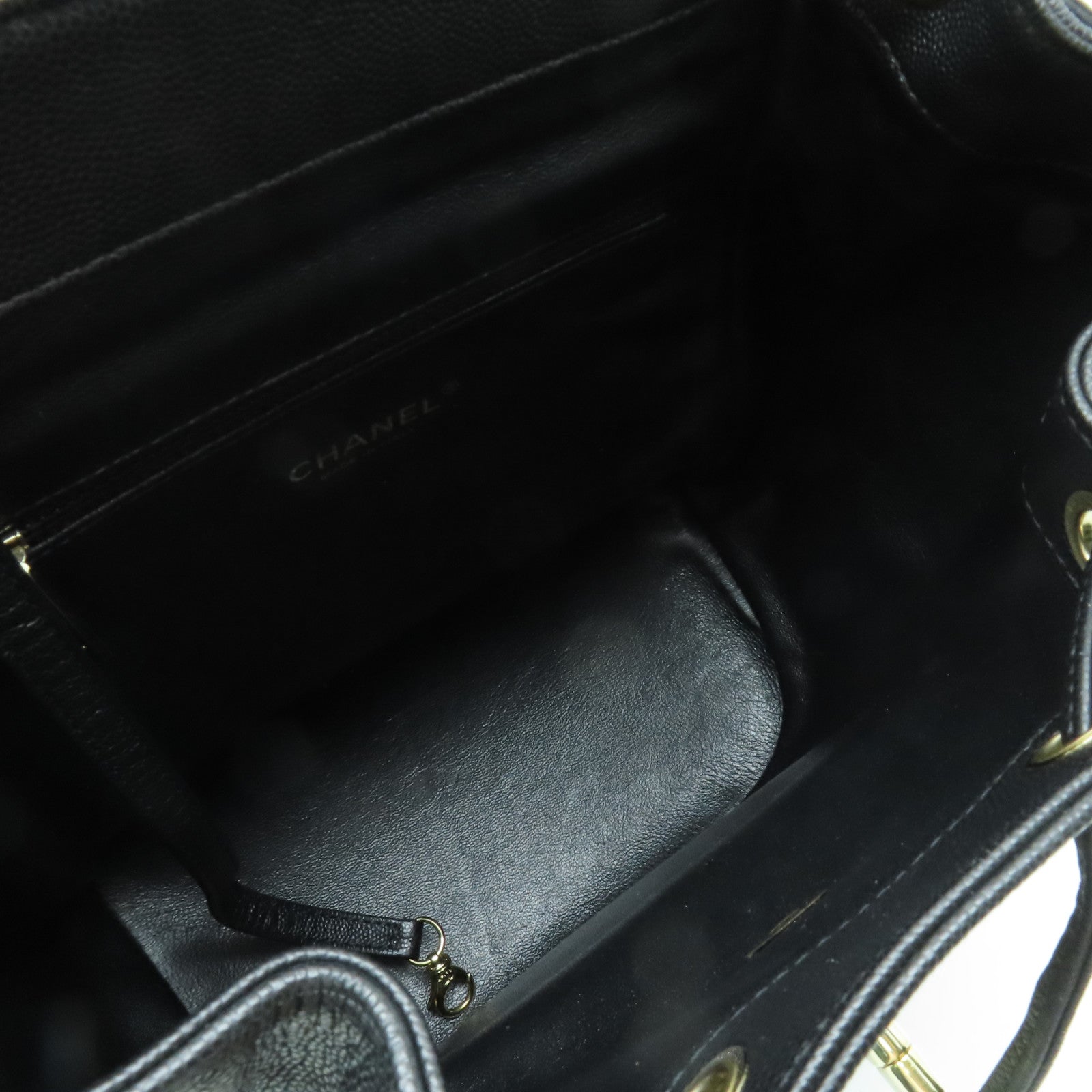 CHANEL Caviar皮革Backpack金扣背包黒色