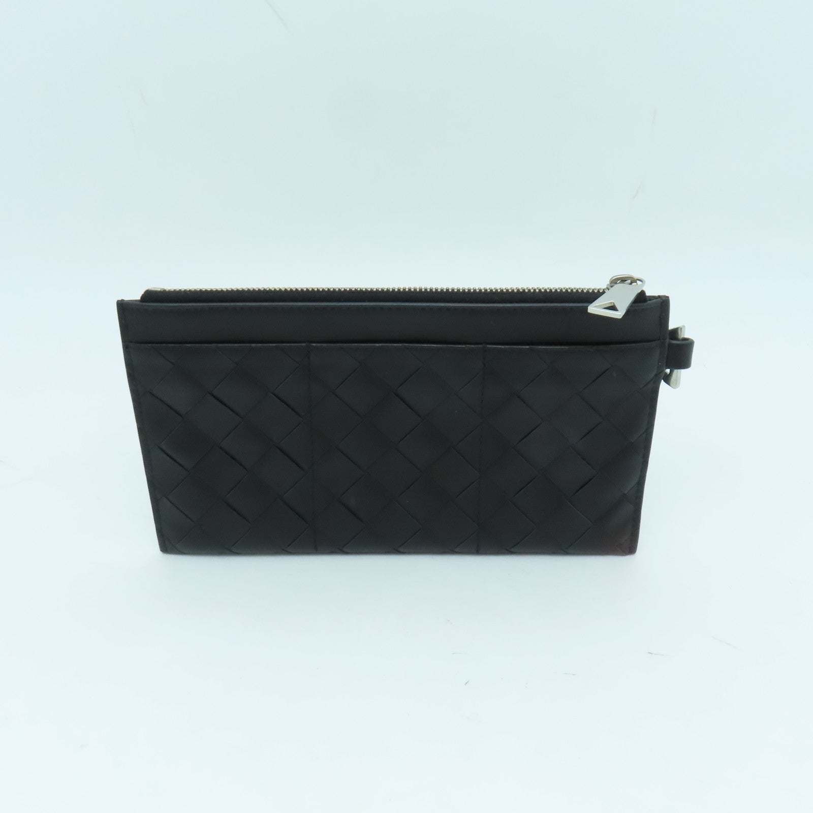 BOTTEGA VENETA 羊皮皮革Pouch銀扣手提包黑色