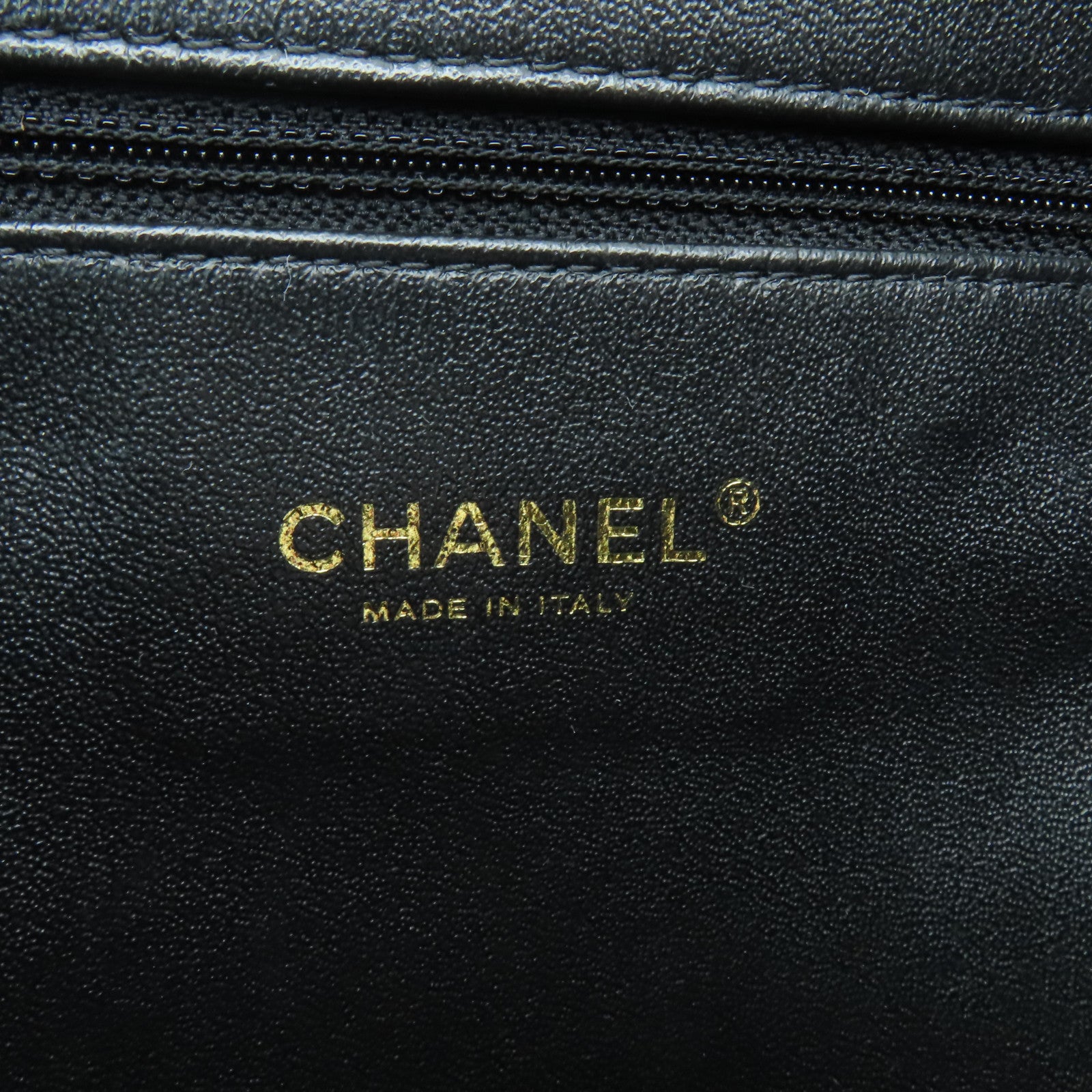 CHANEL Caviar皮革Backpack金扣背包黒色