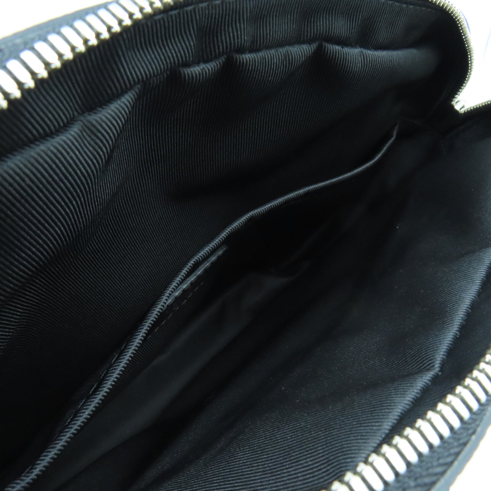 LOUIS VUITTON Monogram Eclipse Outdoor Messenger PM肩背袋黑色