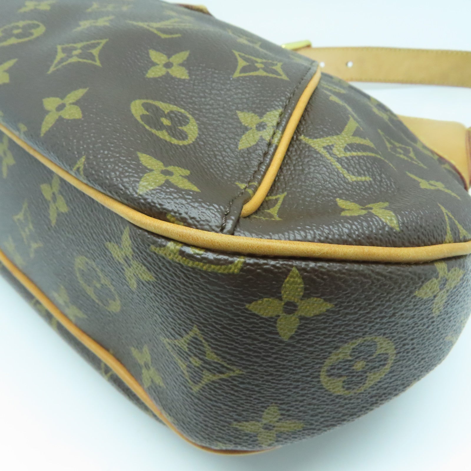 LOUIS VUITTON Monogram Thames GM金扣肩背袋啡色