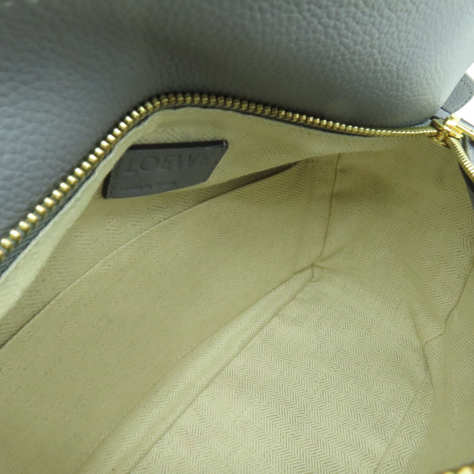 LOEWE 牛皮皮革Puzzle Small Bag金扣手挽肩背兩用袋灰色