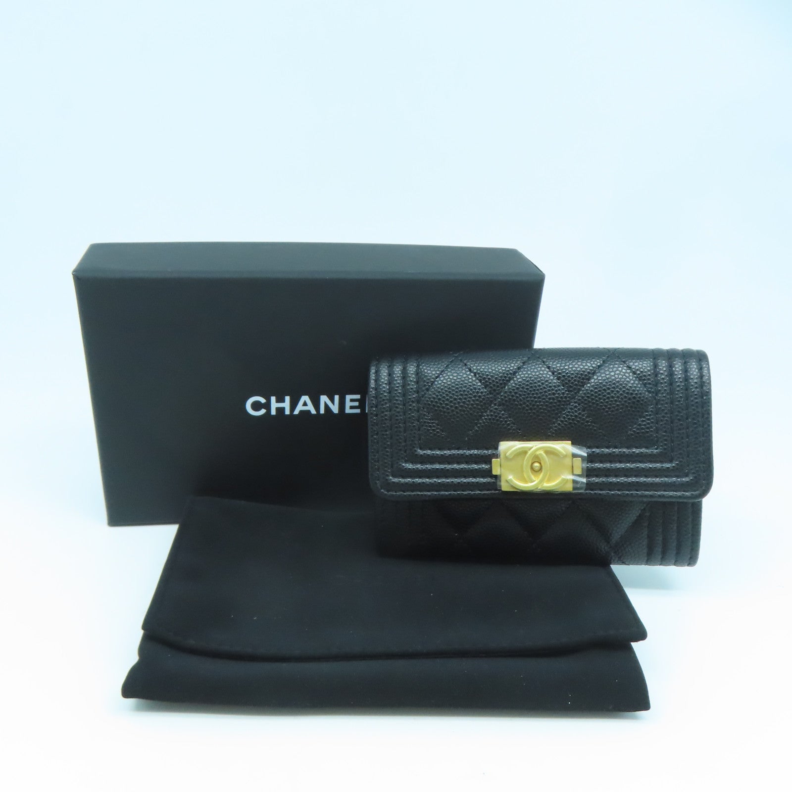 CHANEL 菱格Caviar皮革Boy Card Case金扣卡片套黑色