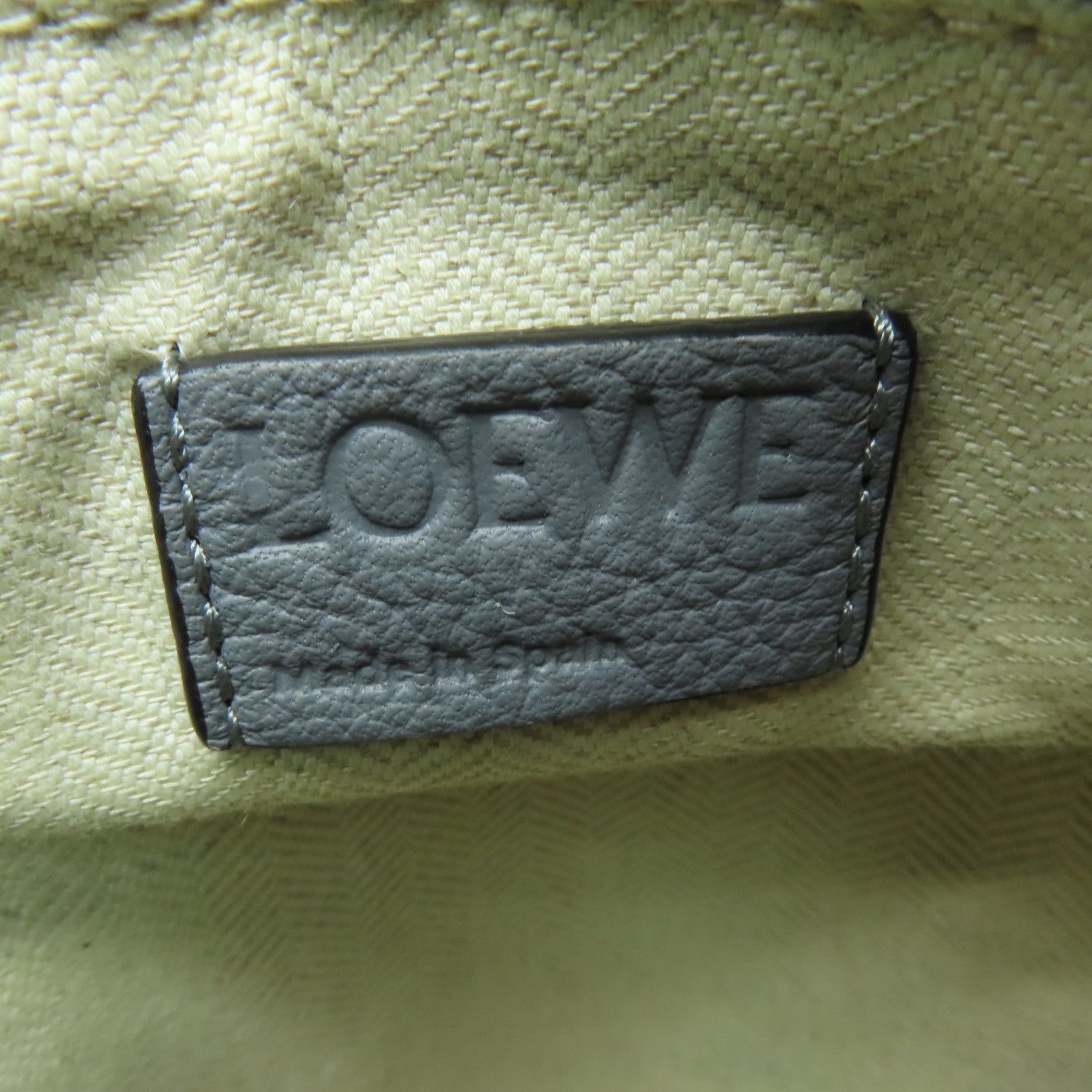 LOEWE 牛皮皮革Puzzle Small Bag金扣手挽肩背兩用袋灰色