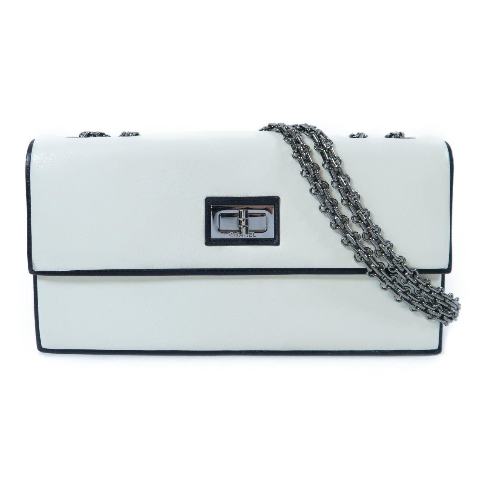 CHANEL 羊皮皮革Chain Shoulder Bag銀扣鏈帶肩背袋白色/黑色