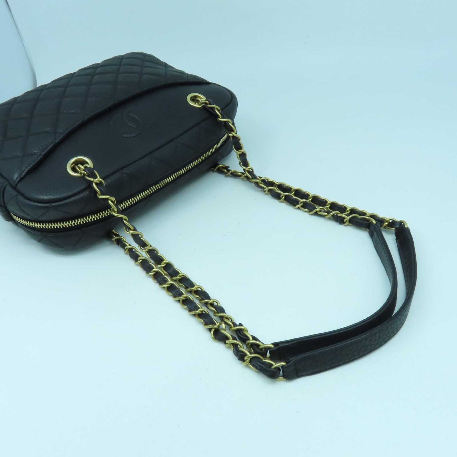 CHANEL 菱格牛皮皮革Chain Shoulder金扣鏈帶肩背袋黑色