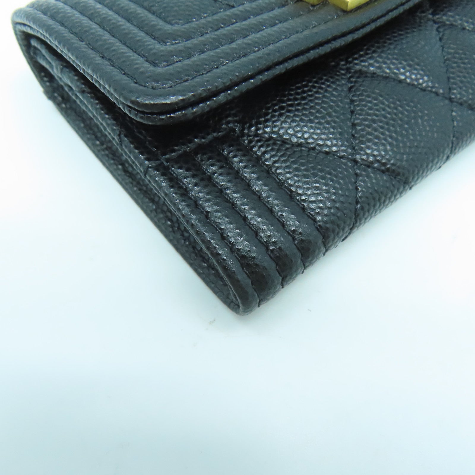 CHANEL 菱格Caviar皮革Boy Card Case金扣卡片套黑色