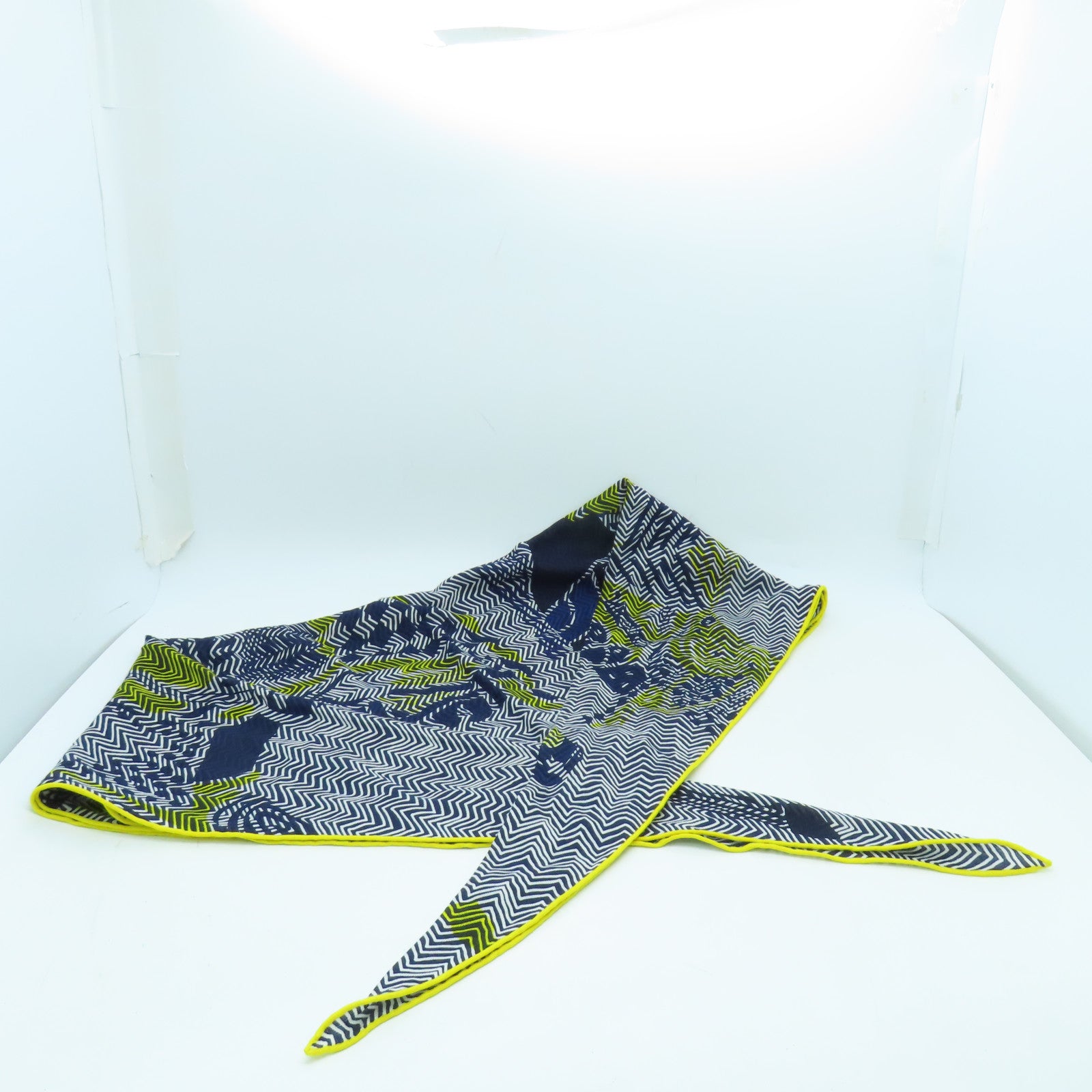 HERMES 【激減優惠】羊絨/絲質Scarf圍巾藍色/黃色
