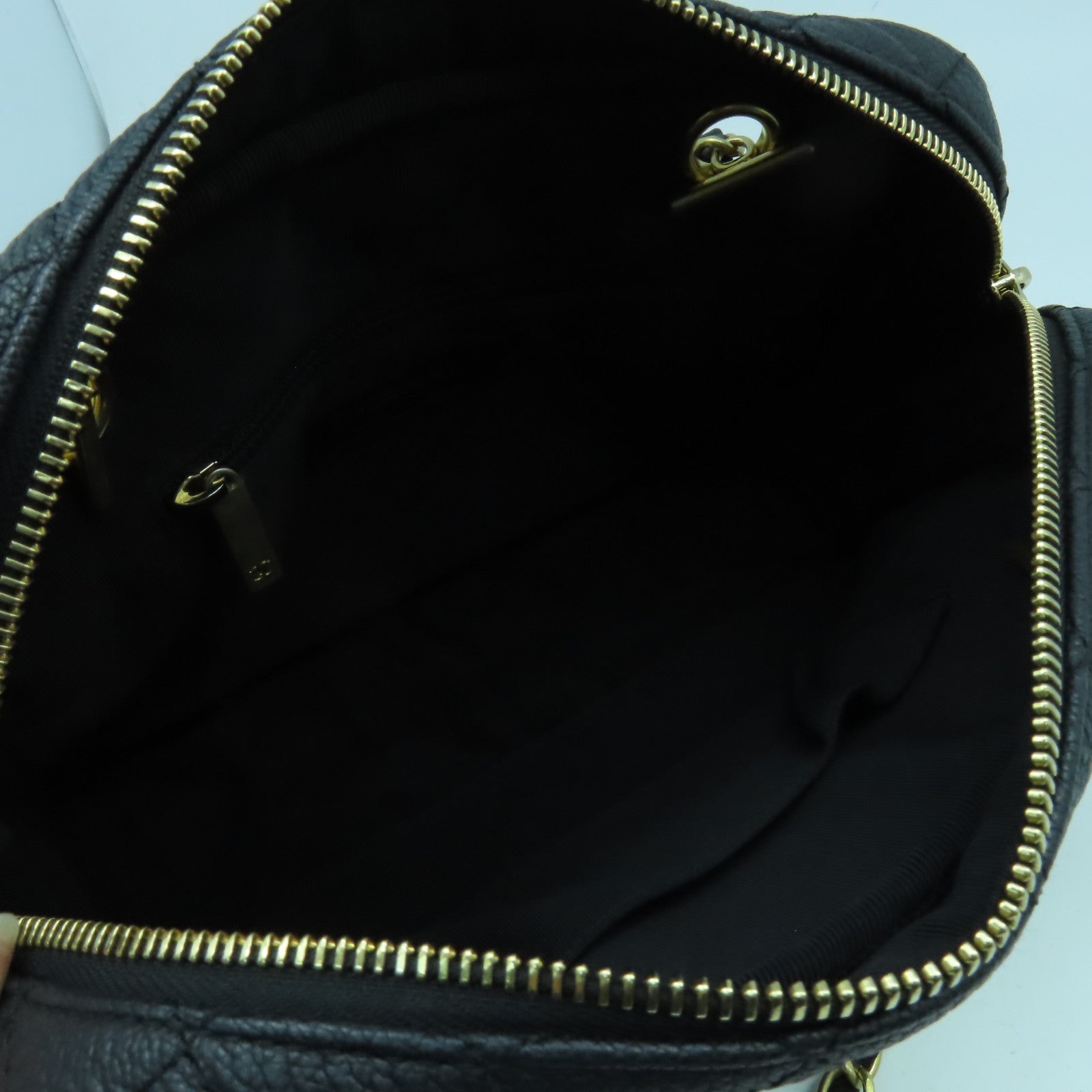 CHANEL 菱格牛皮皮革Chain Shoulder金扣鏈帶肩背袋黑色