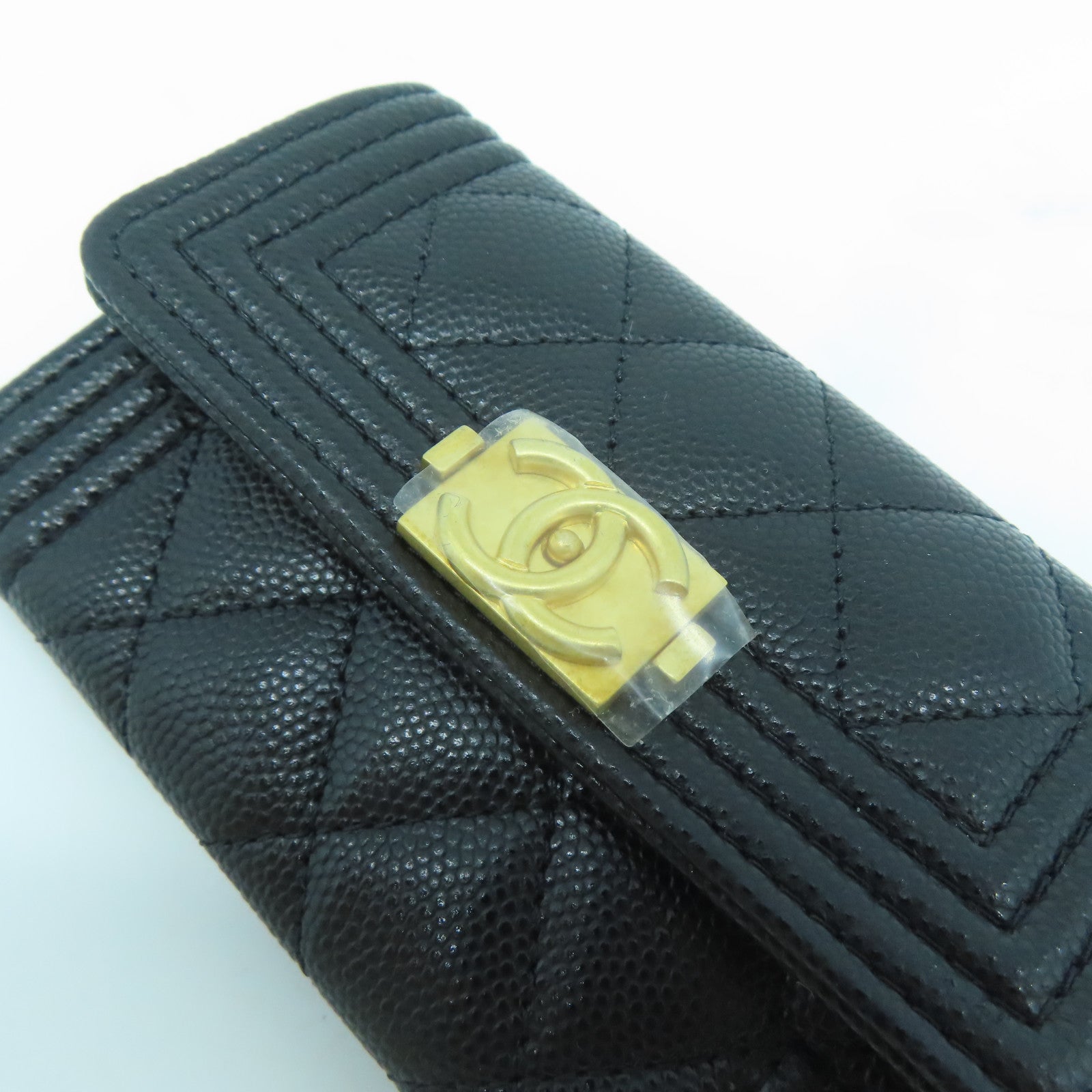 CHANEL 菱格Caviar皮革Boy Card Case金扣卡片套黑色