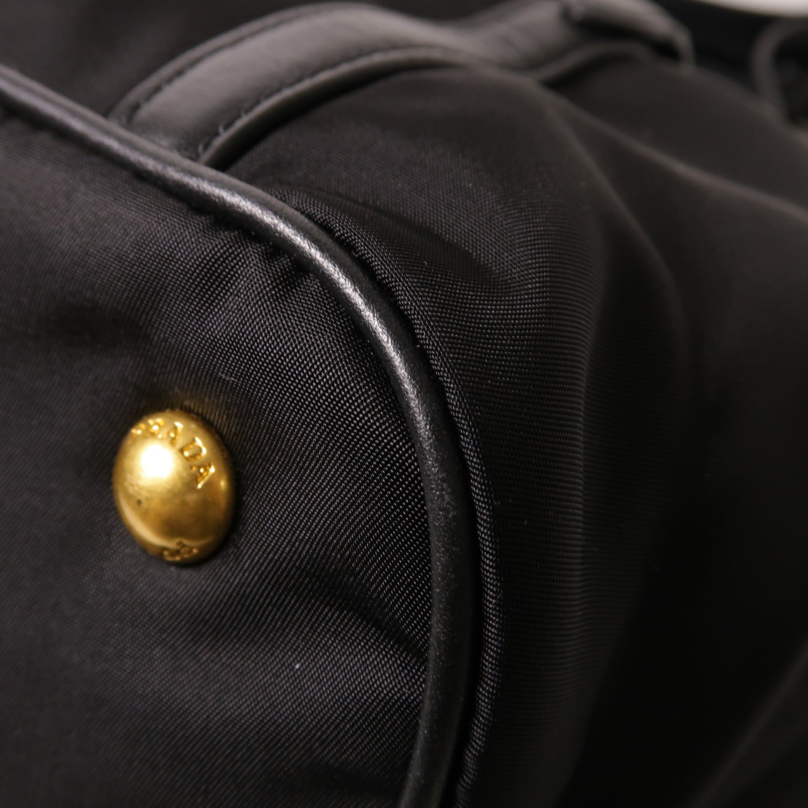 PRADA 尼龍/皮革2 Way Shoulder金扣手挽肩背兩用袋黑色