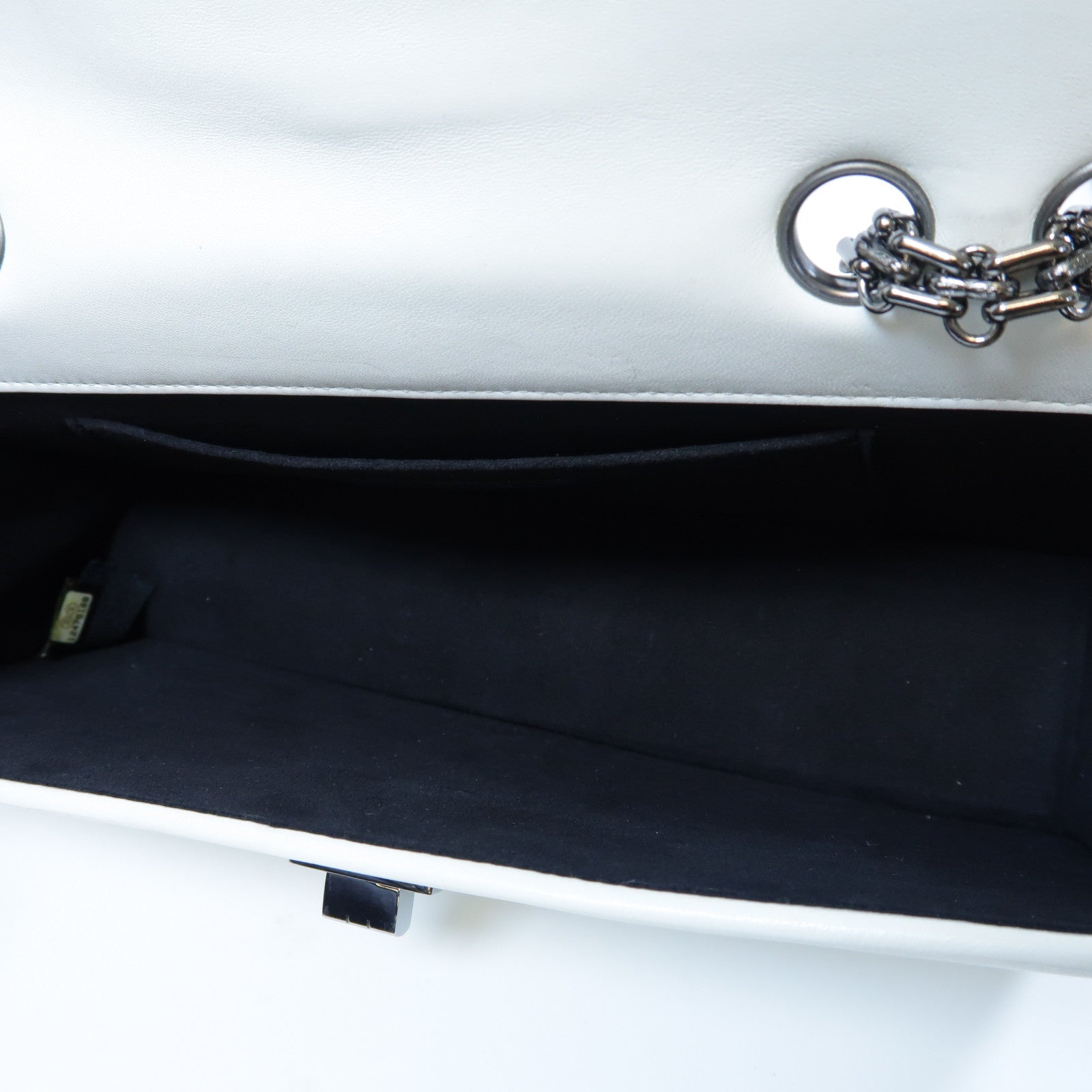 CHANEL 羊皮皮革Chain Shoulder Bag銀扣鏈帶肩背袋白色/黑色