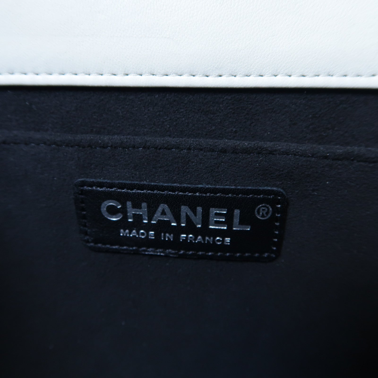 CHANEL 羊皮皮革Chain Shoulder Bag銀扣鏈帶肩背袋白色/黑色
