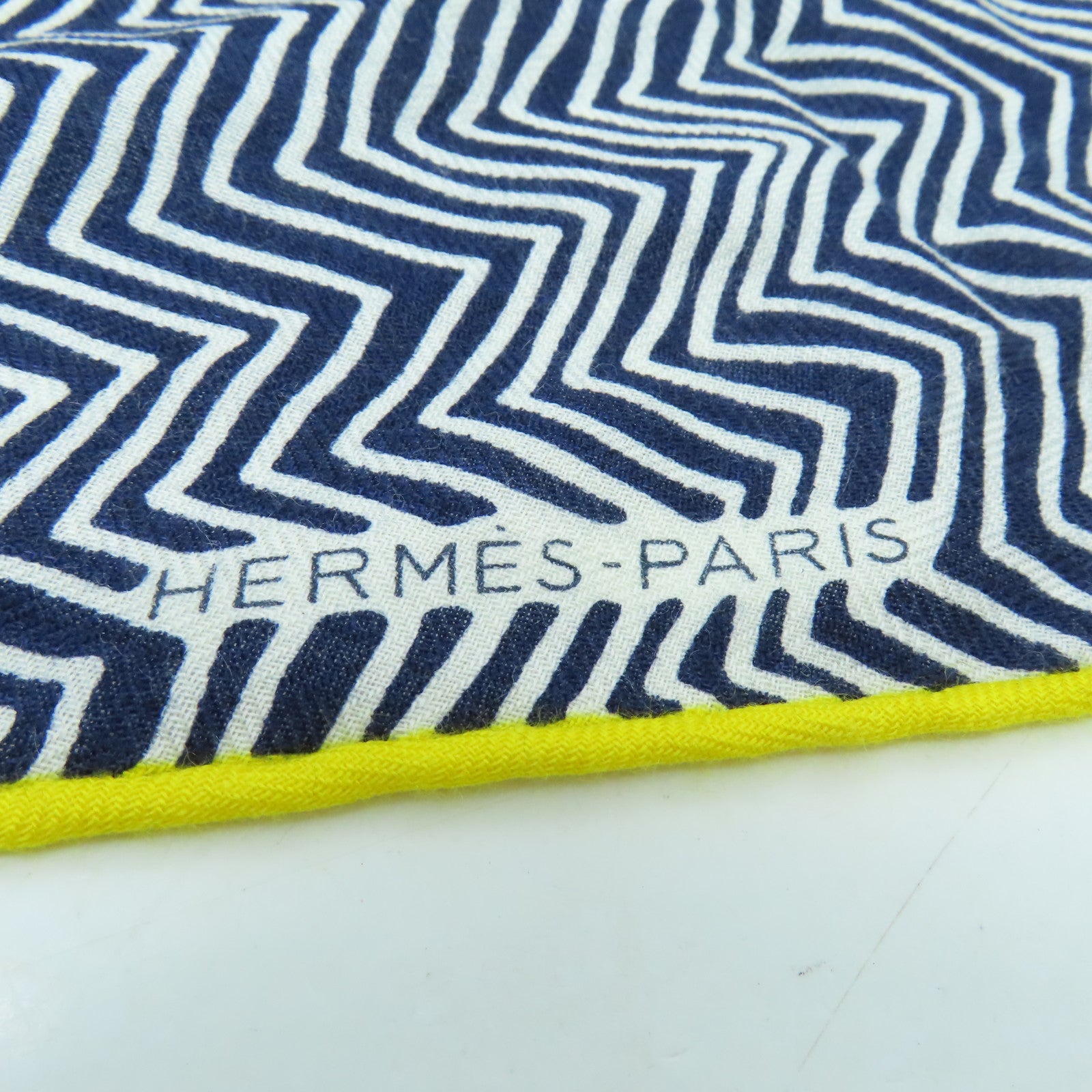 HERMES 【激減優惠】羊絨/絲質Scarf圍巾藍色/黃色