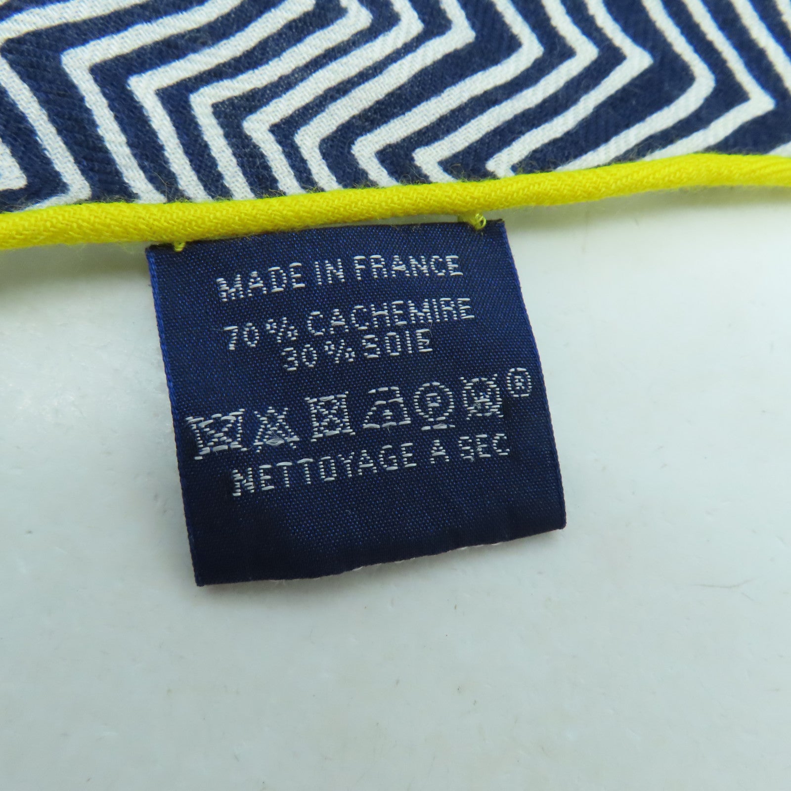 HERMES 【激減優惠】羊絨/絲質Scarf圍巾藍色/黃色