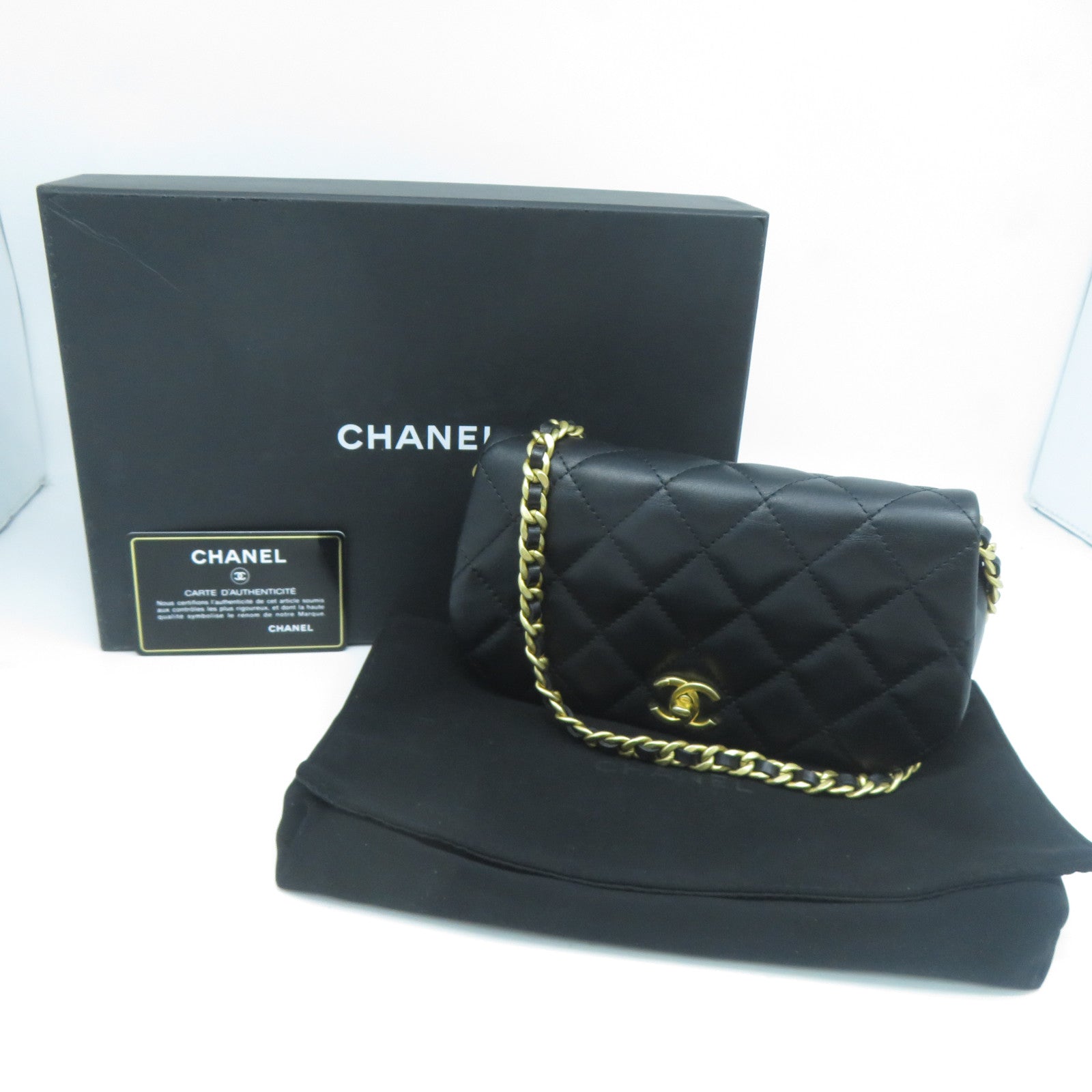 CHANEL 菱格牛皮皮革Clutch with chain金扣鏈帶肩背袋黑色
